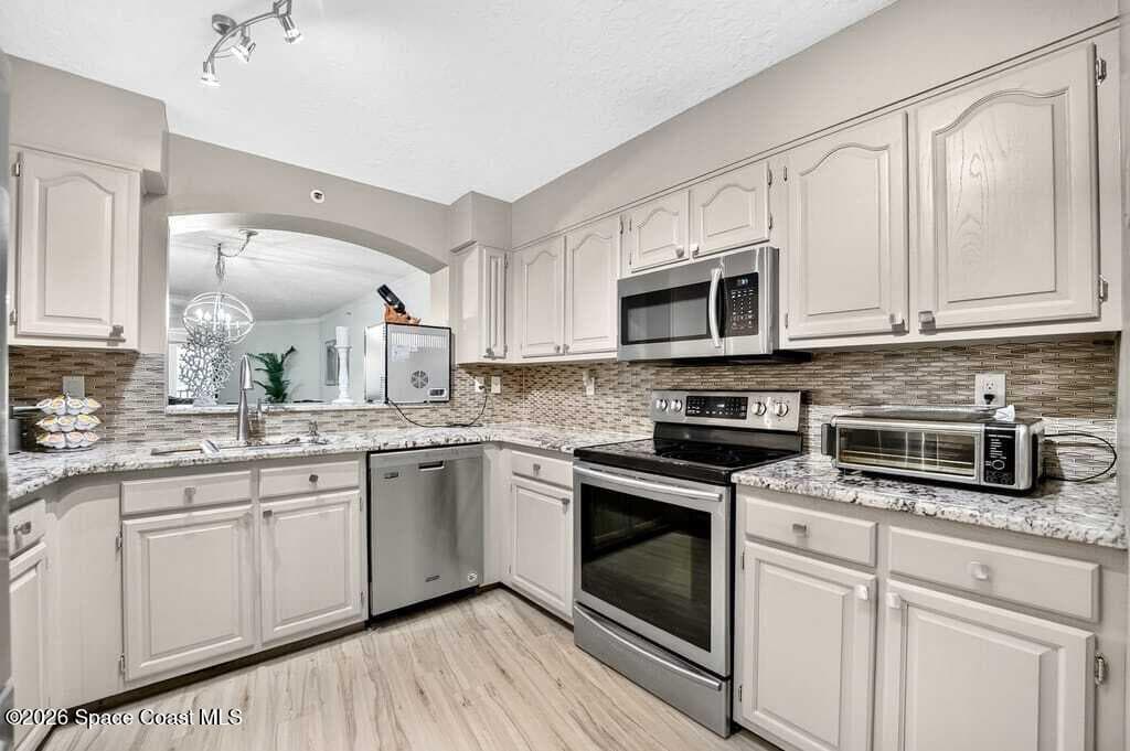 343 N Tropical Trail 204 photo 11