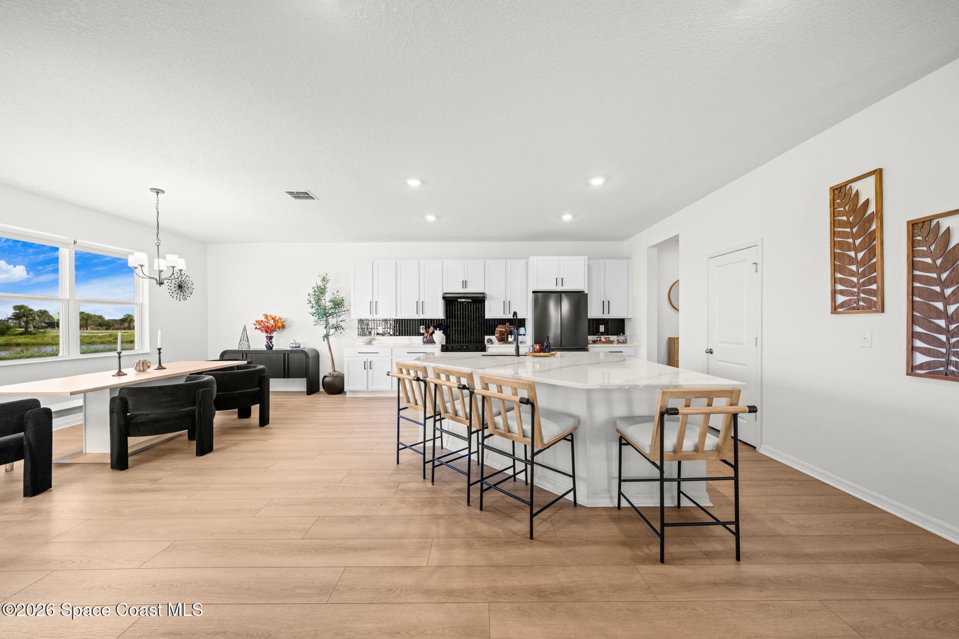 446 Glaspell Circle SE photo 14