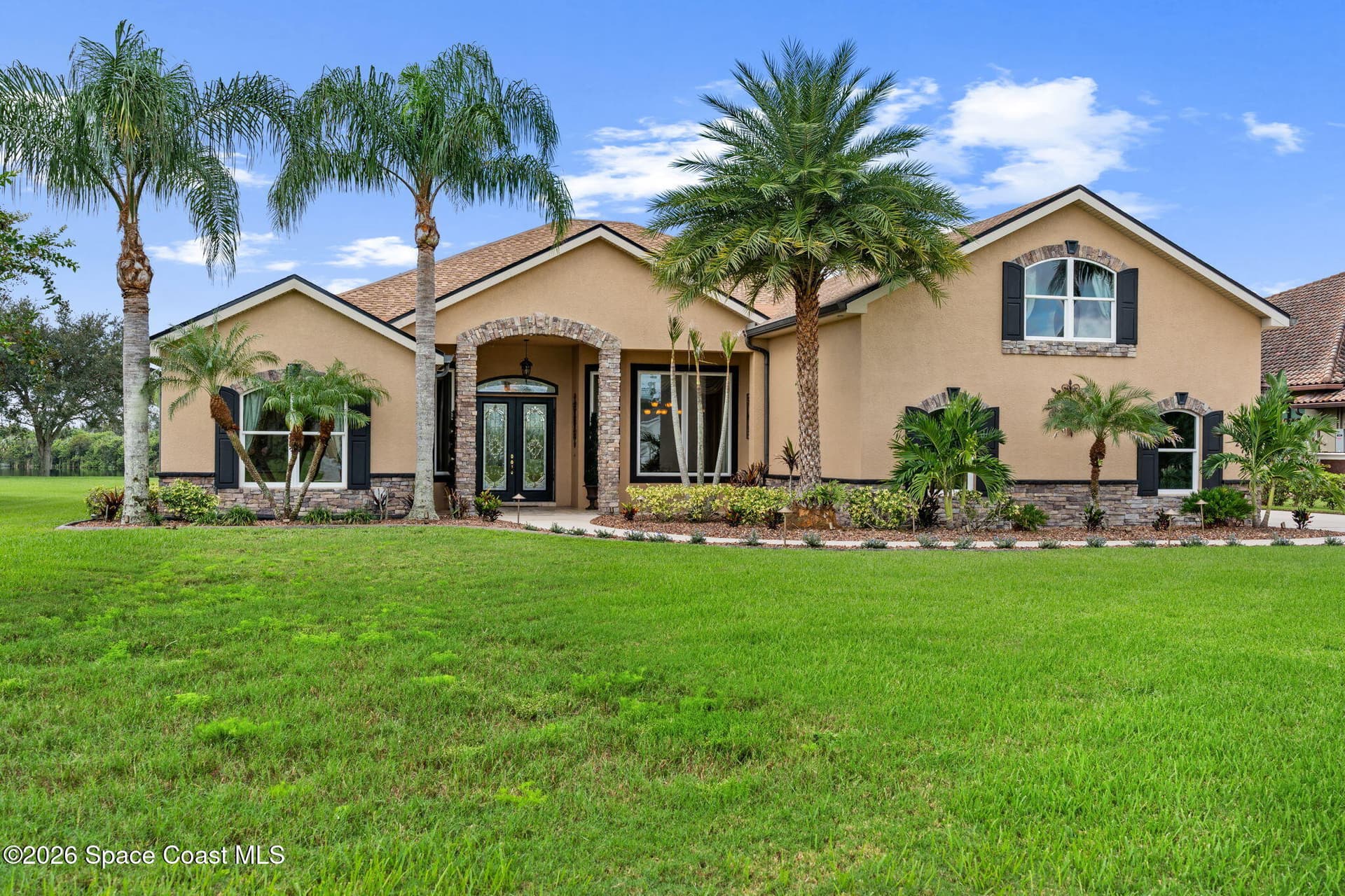 1275 Tuckaway Drive 3