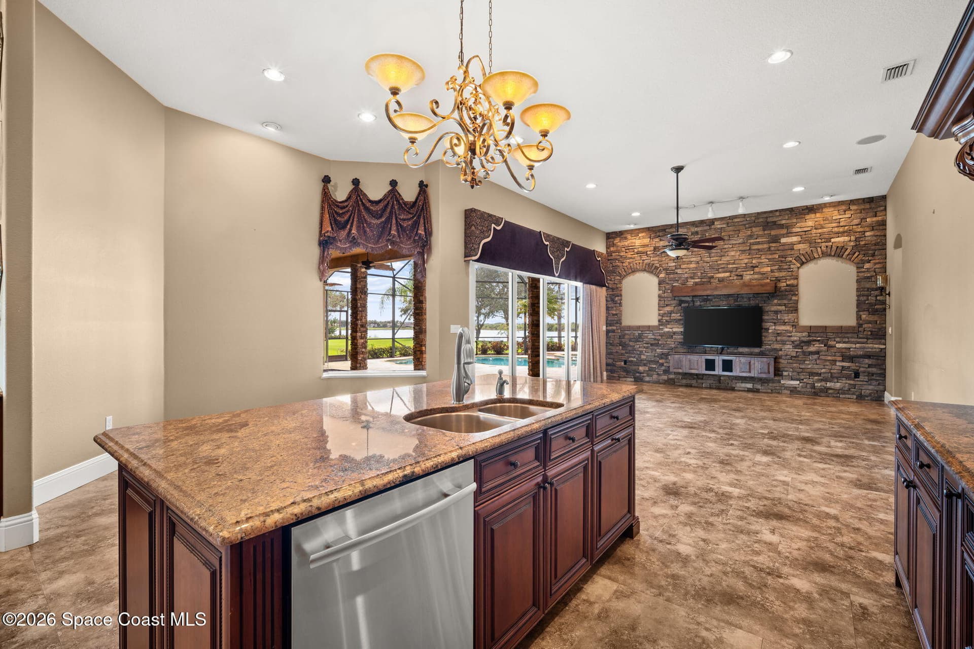 1275 Tuckaway Drive photo 21