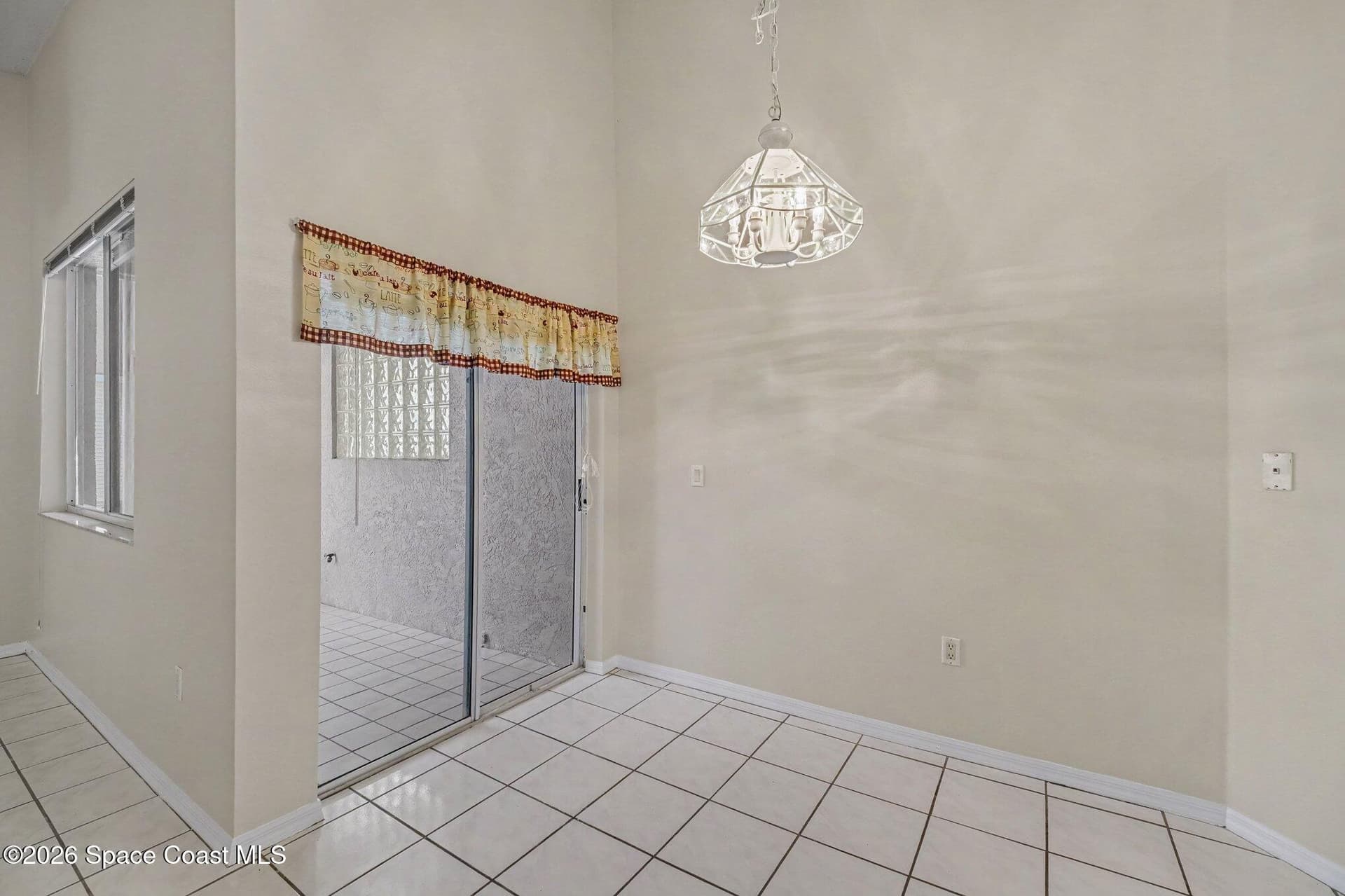 455 Willowgreen Lane photo 11