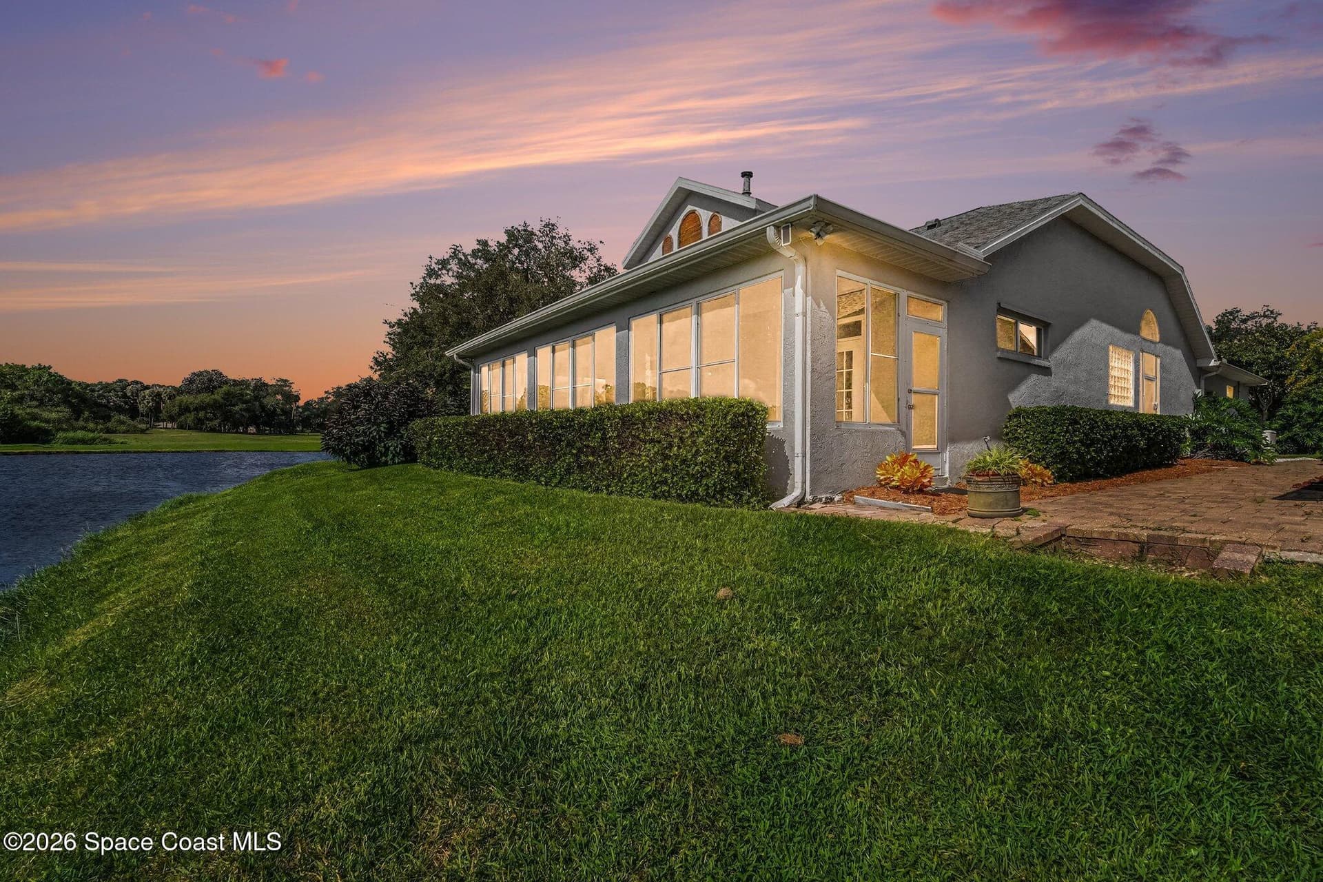 455 Willowgreen Lane photo 1