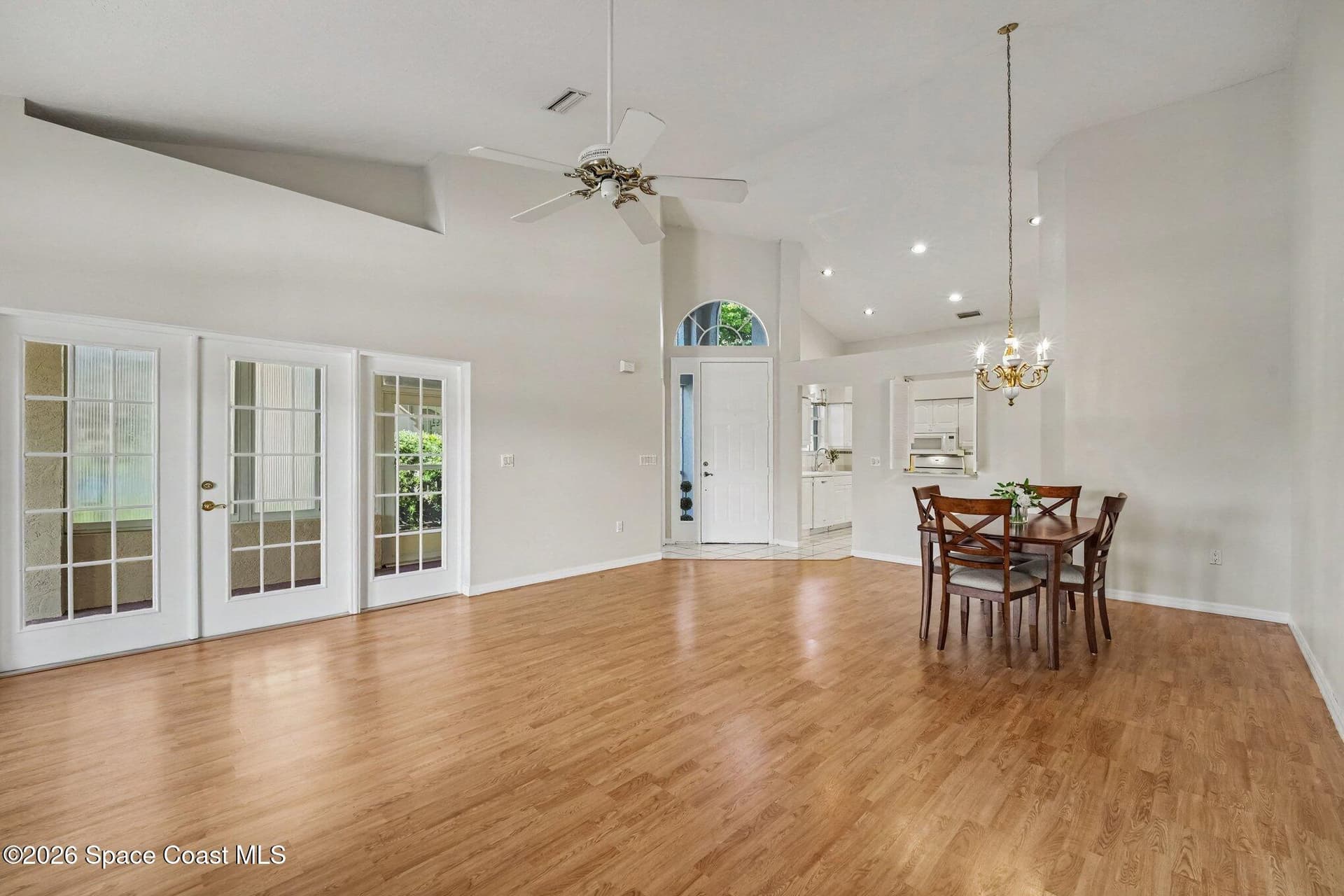 455 Willowgreen Lane photo 7