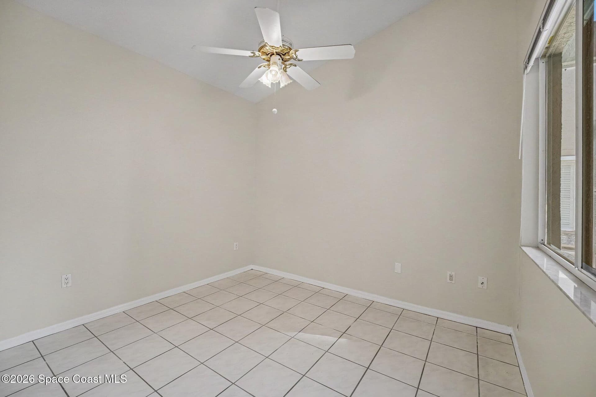 455 Willowgreen Lane photo 13