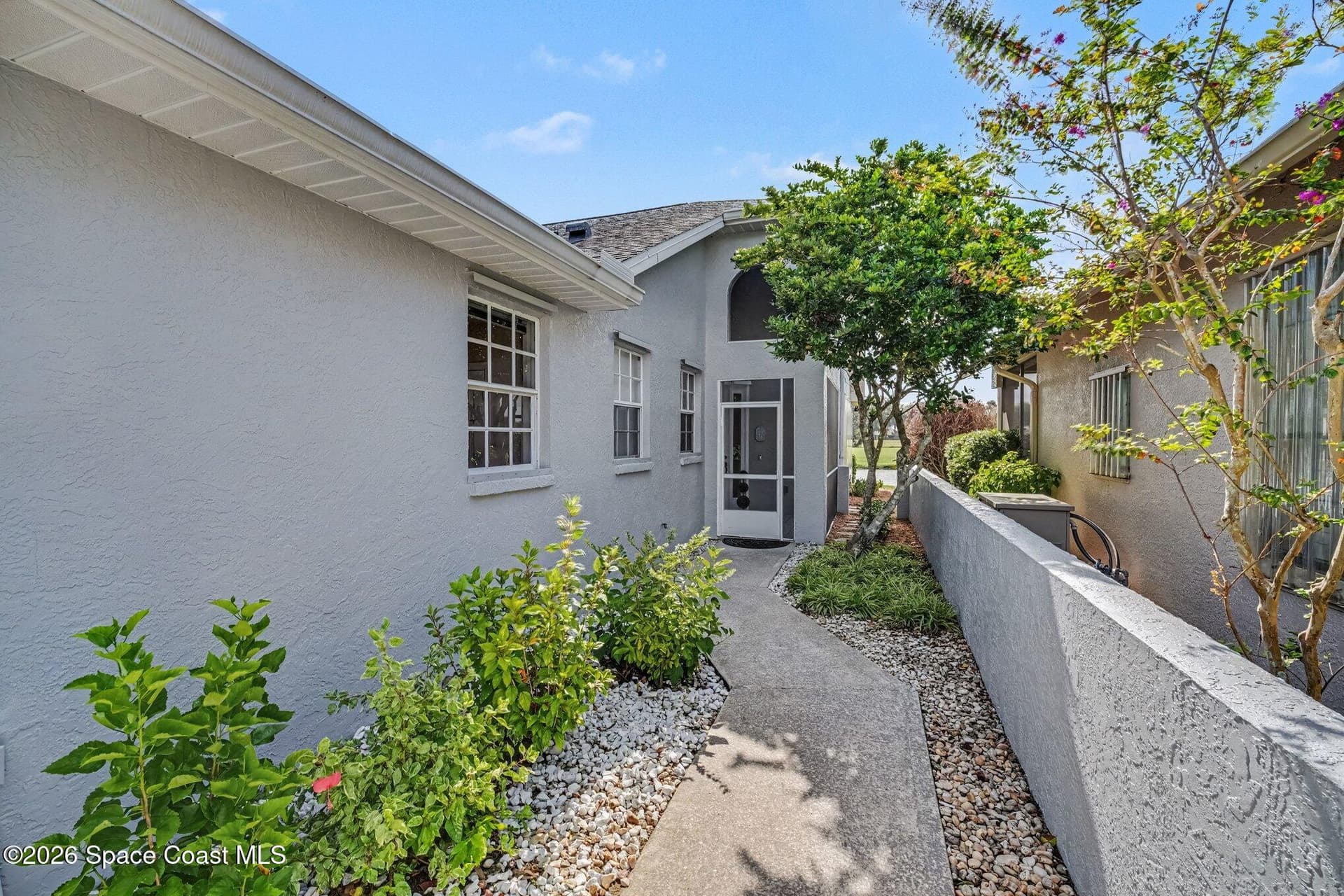 455 Willowgreen Lane photo 4
