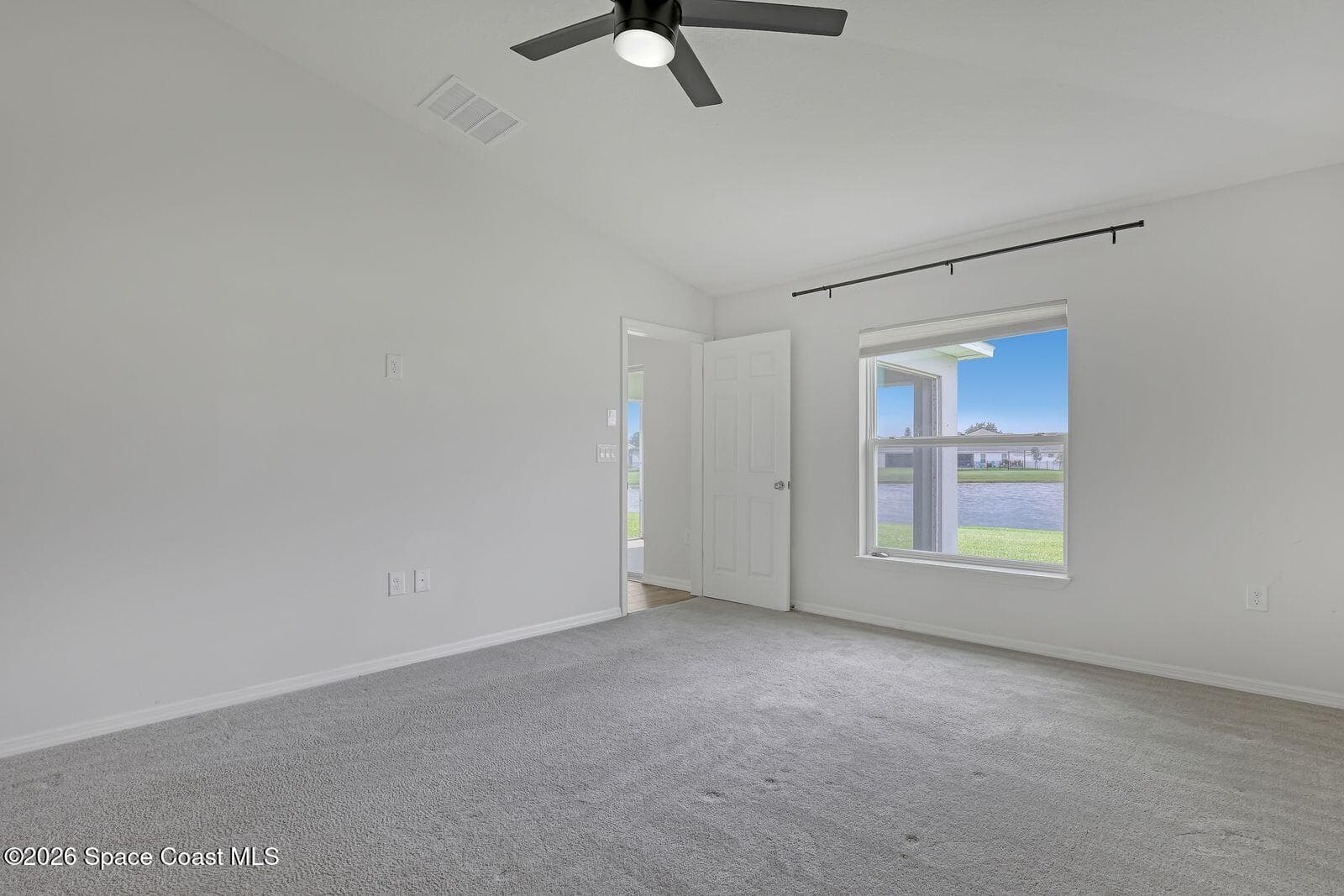 586 Cooper Court SW photo 22