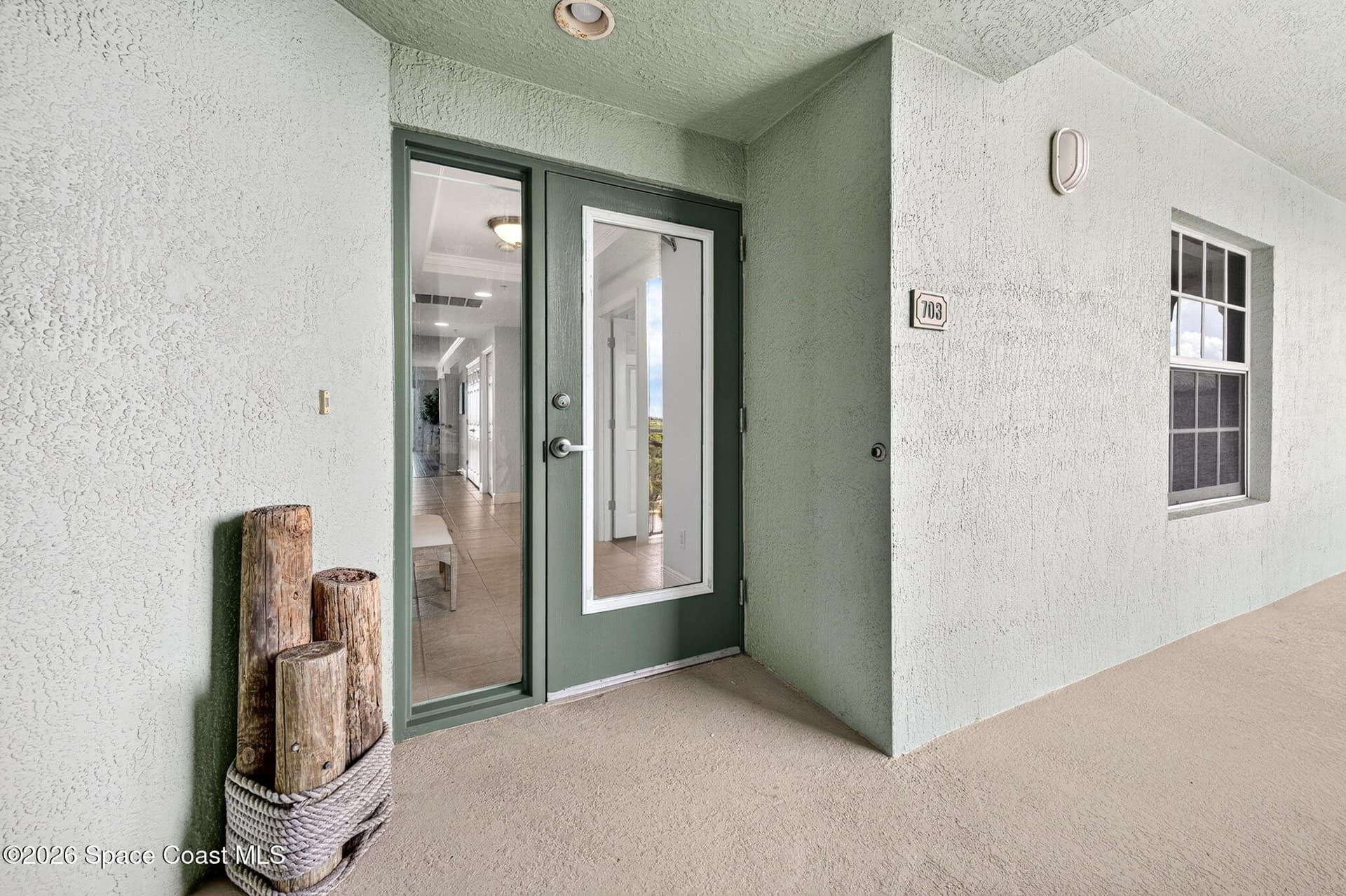 1211 E New Haven Avenue 703 photo 5