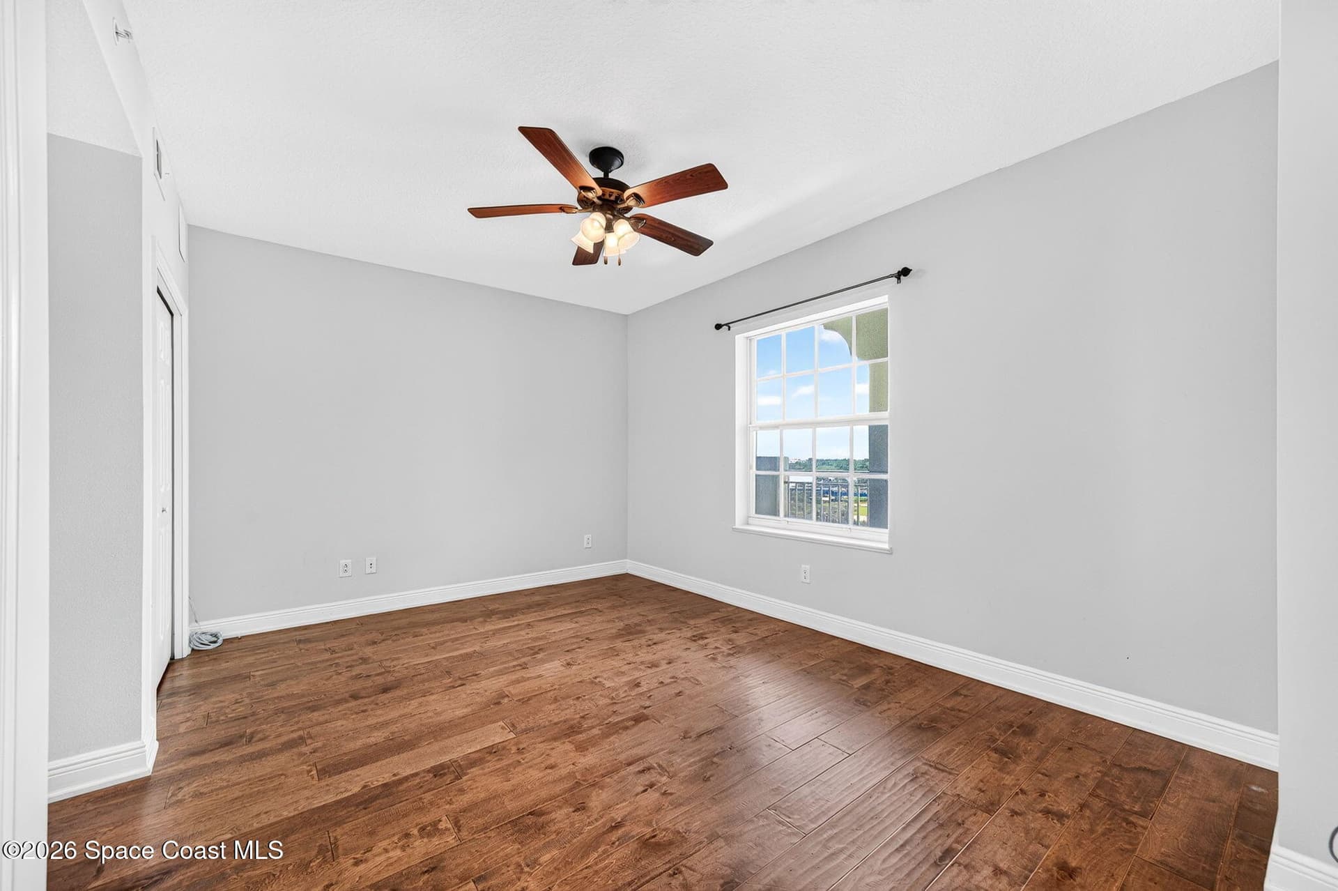 1211 E New Haven Avenue 703 photo 11