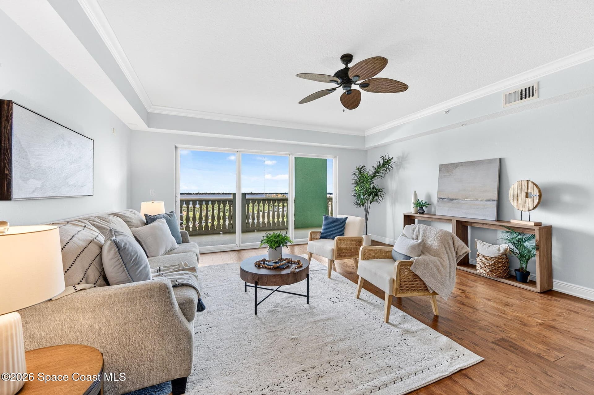 1211 E New Haven Avenue 703 photo 6