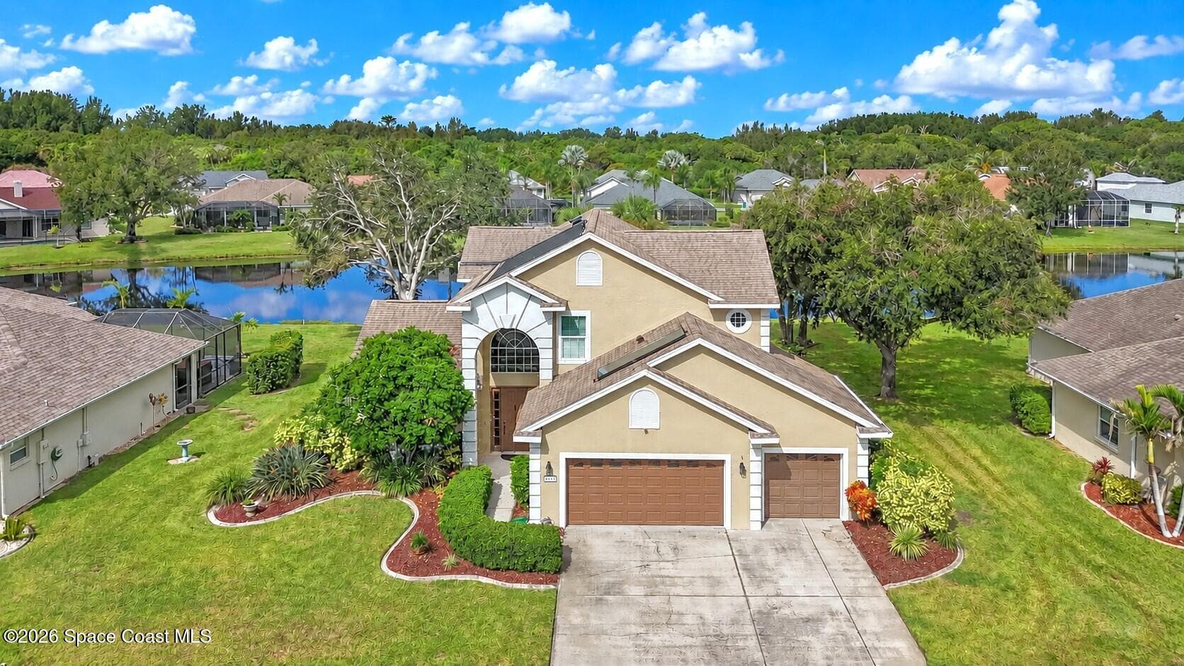 4033 Sand Ridge Drive photo 1