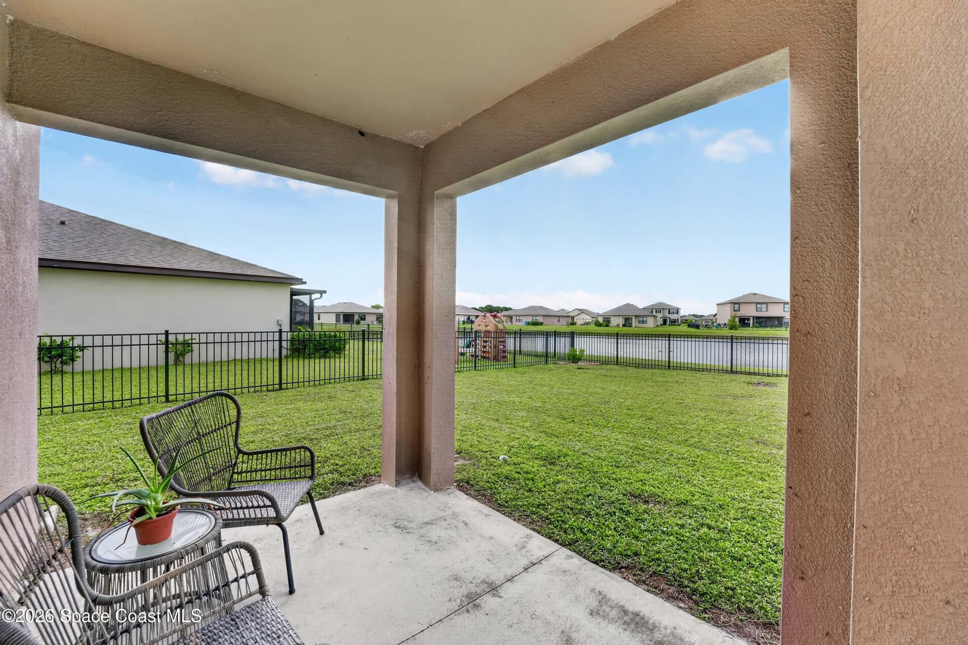 5329 Waterfall Place photo 5
