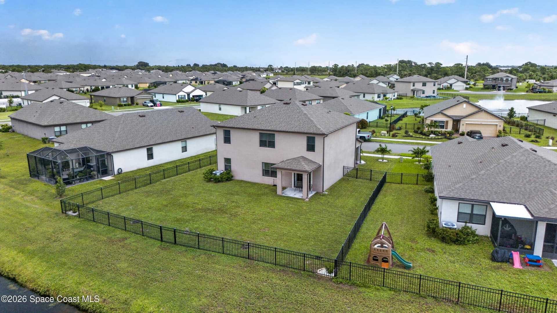 5329 Waterfall Place photo 9