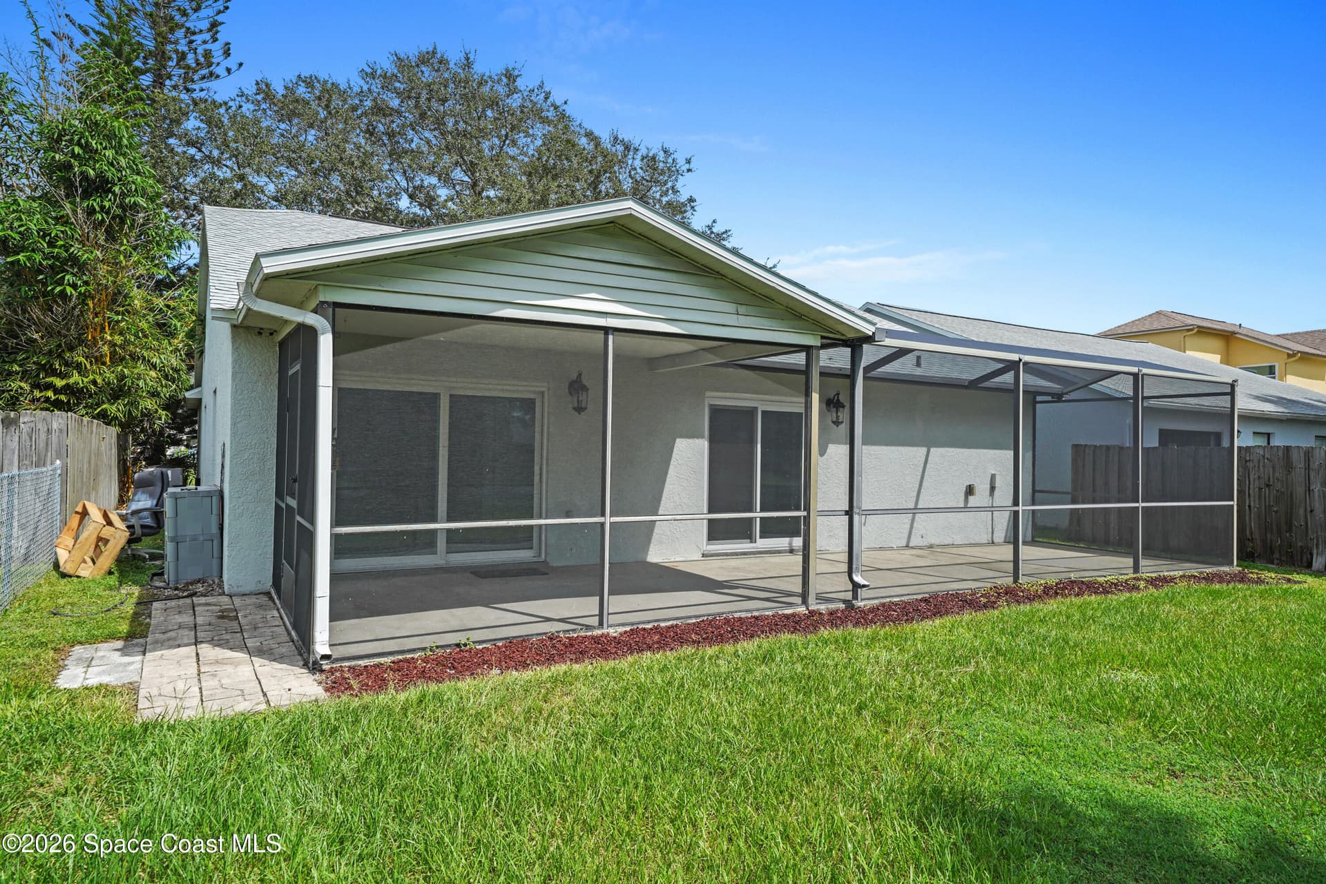 1563 Dandelion Drive photo 6