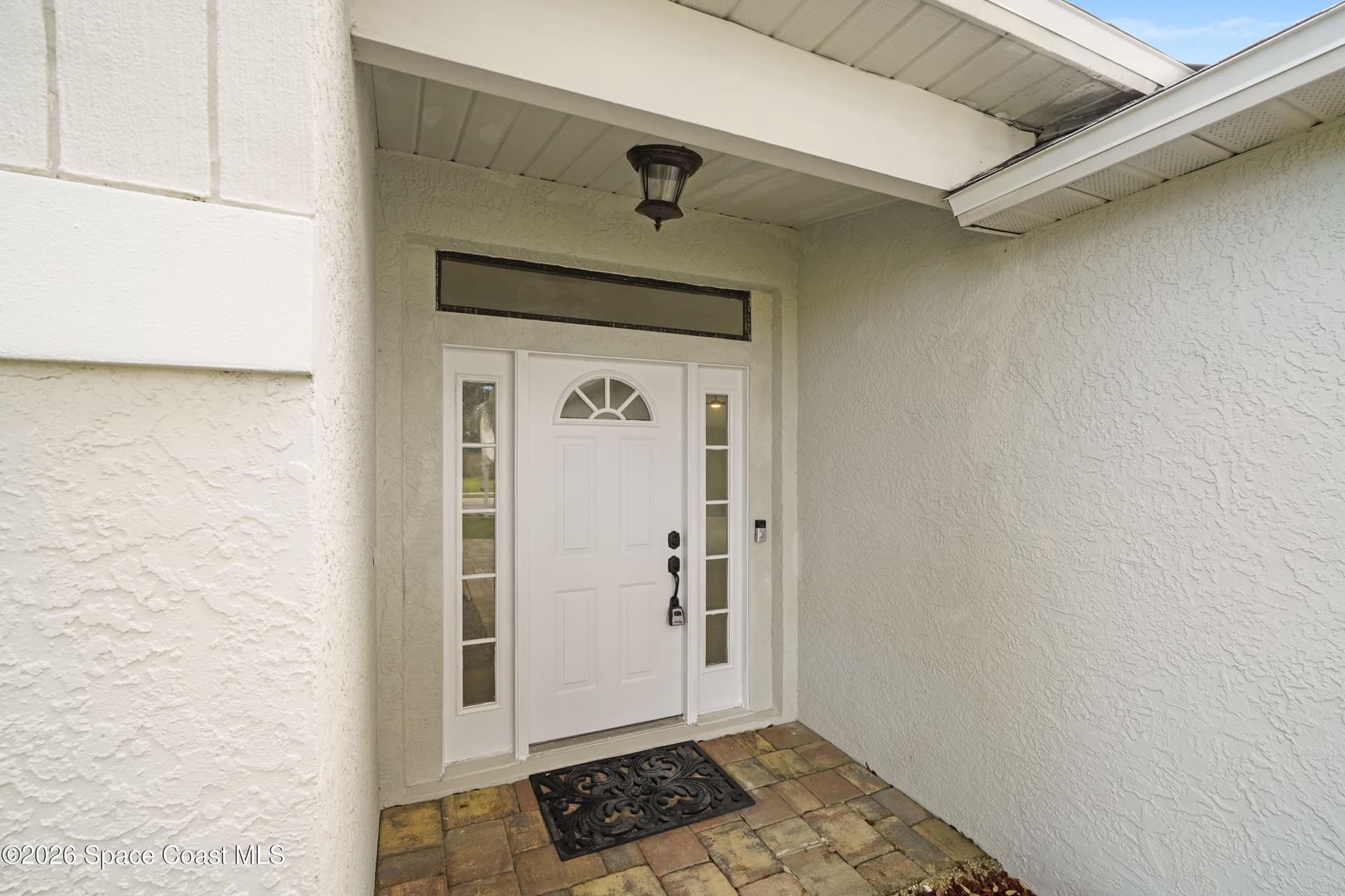 1563 Dandelion Drive photo 4