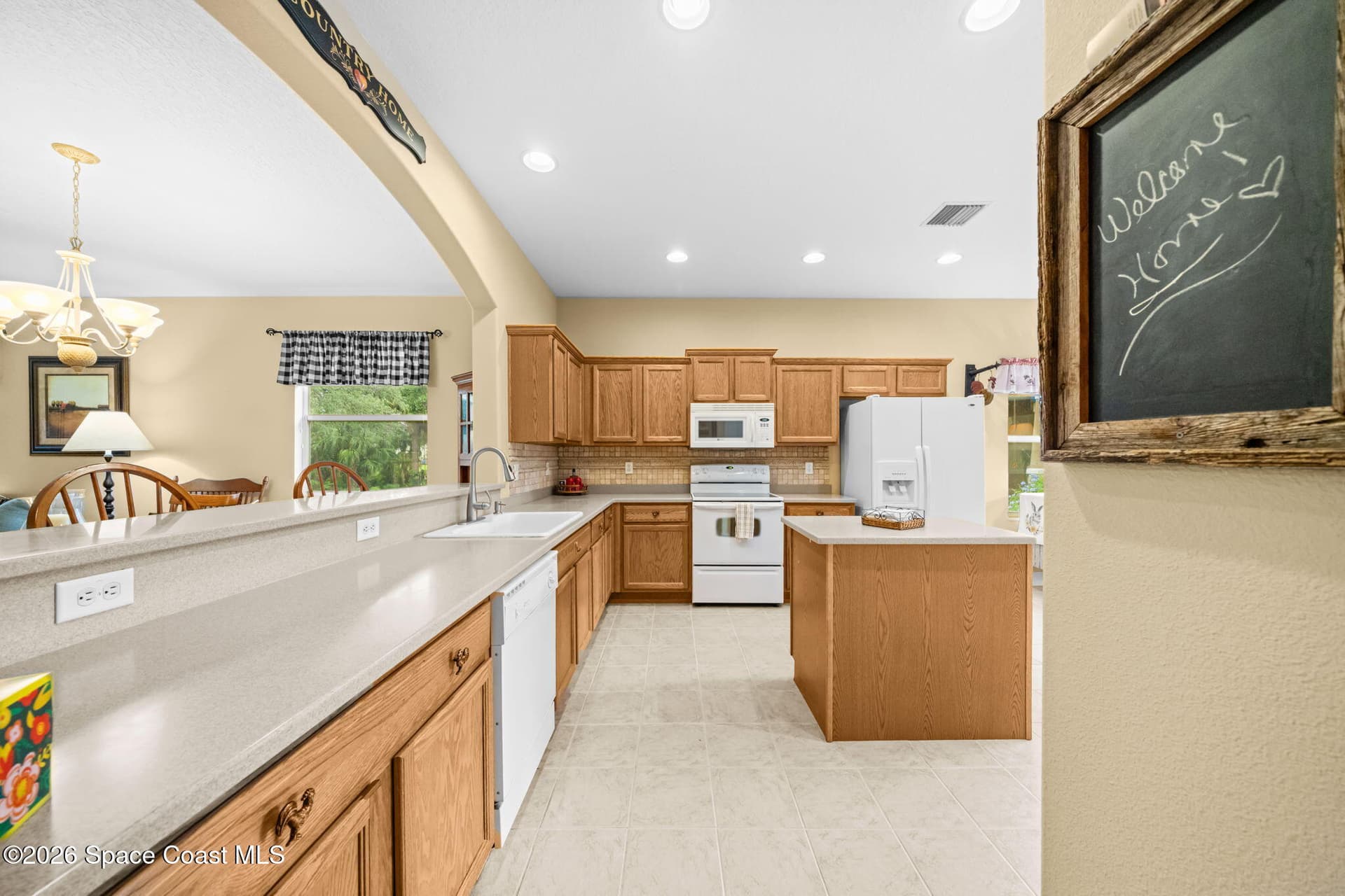 511 Waterside Circle photo 9
