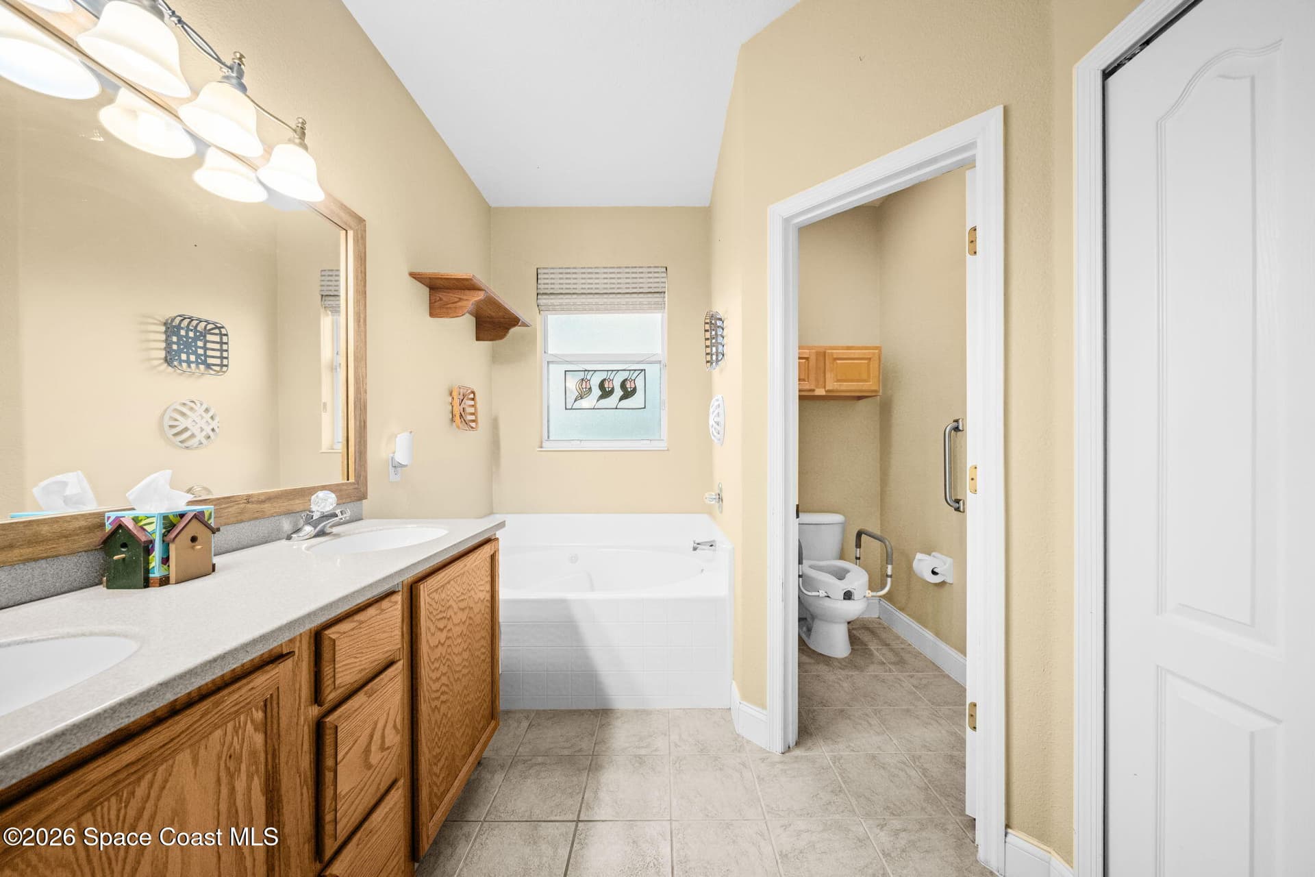 511 Waterside Circle photo 22