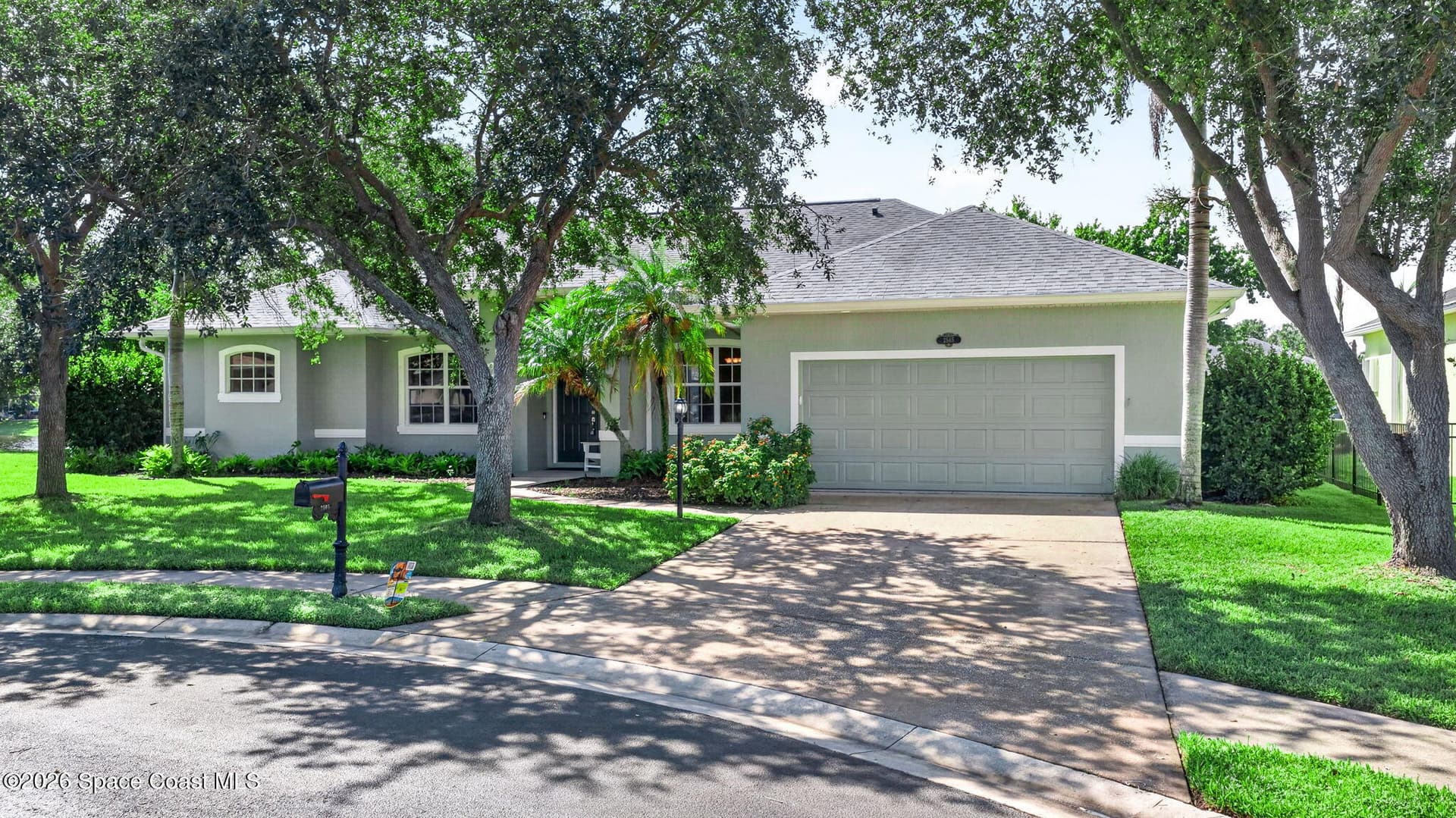 2565 Summerwind Circle photo 1