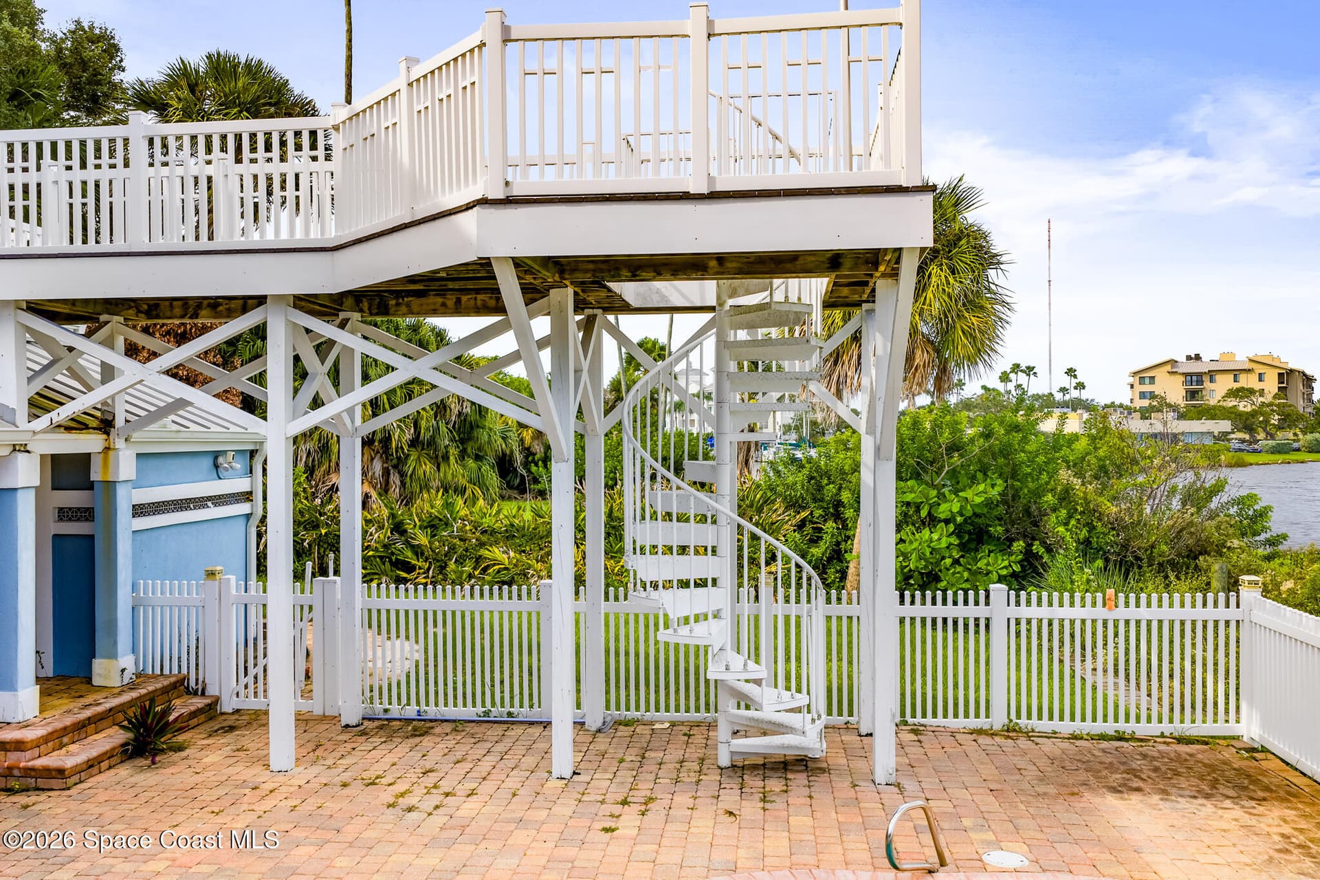 1310 Prospect Avenue photo 22