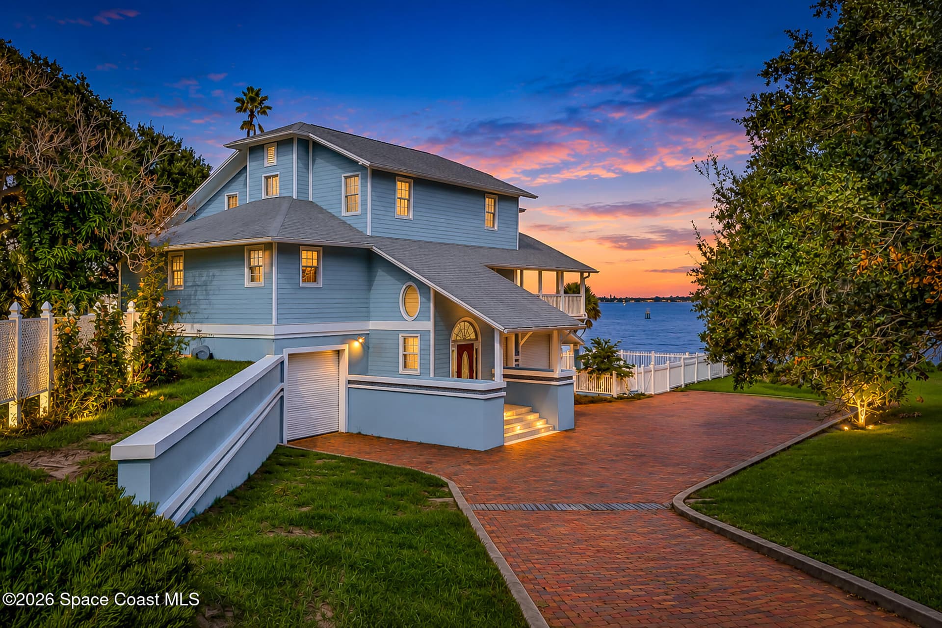 1310 Prospect Avenue photo 2