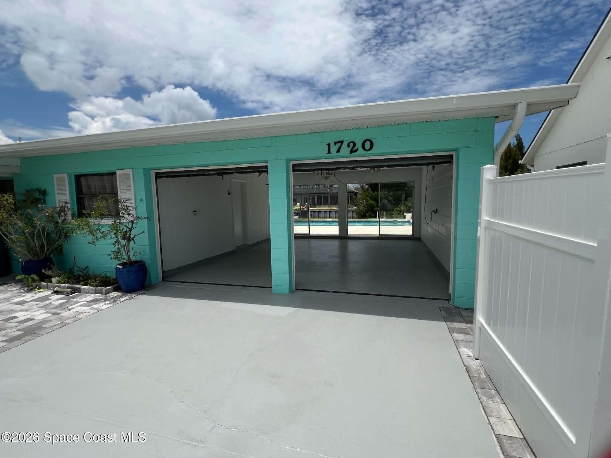 1720 Richardson Road photo 4