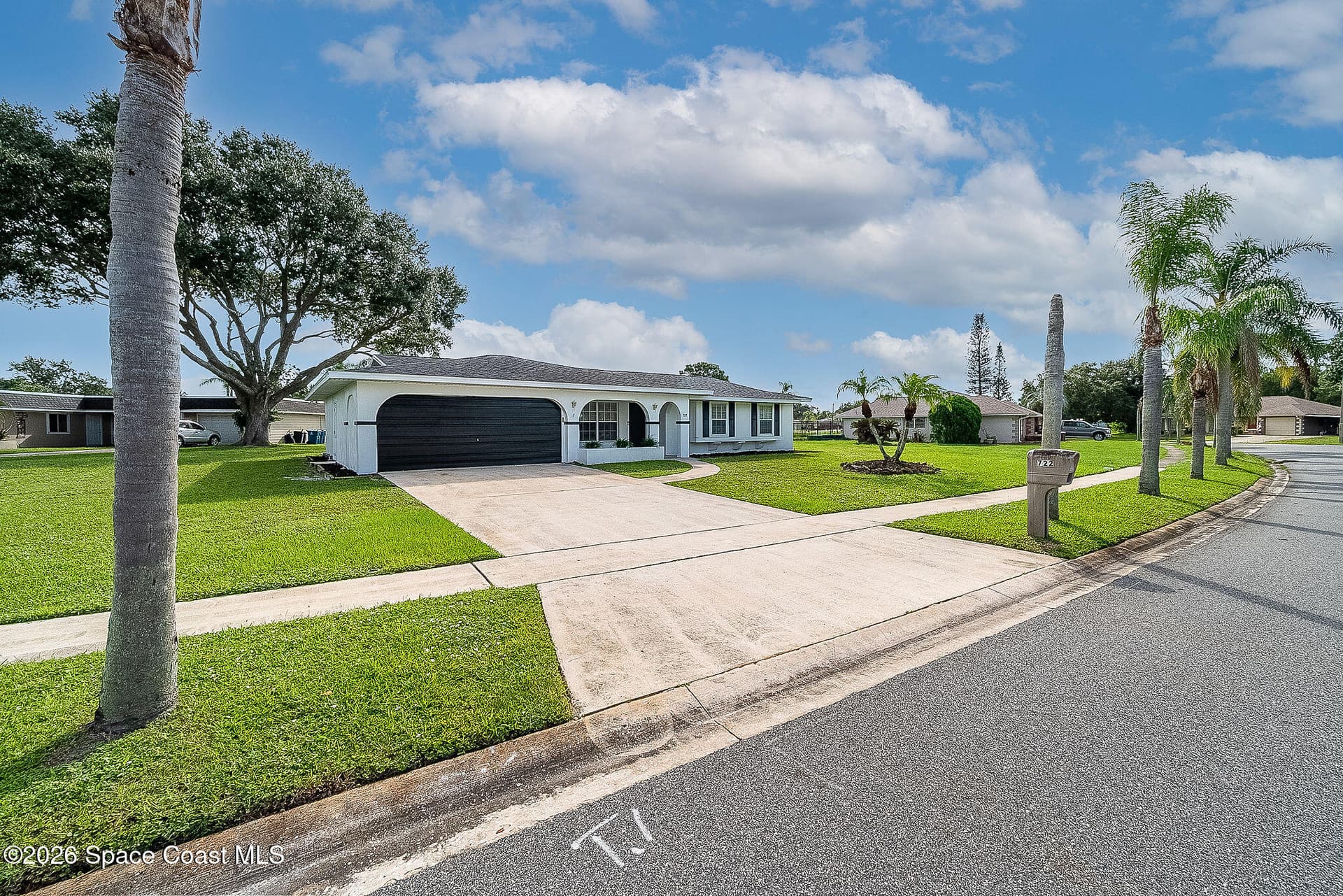 722 Apollo Circle NE photo 2