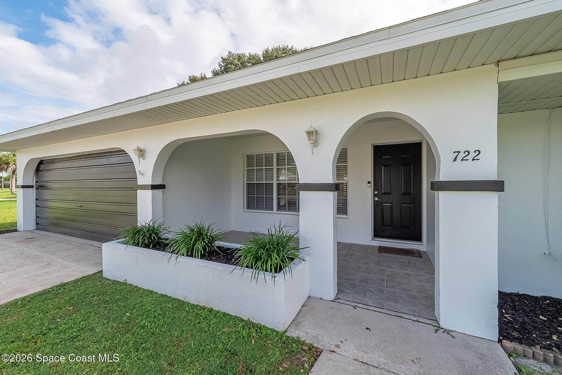 722 Apollo Circle NE photo 4