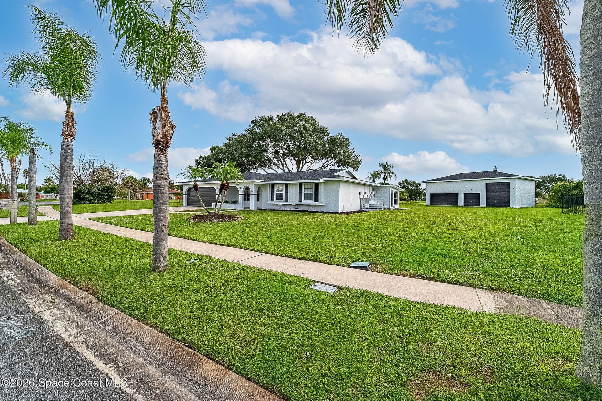 722 Apollo Circle NE photo 11