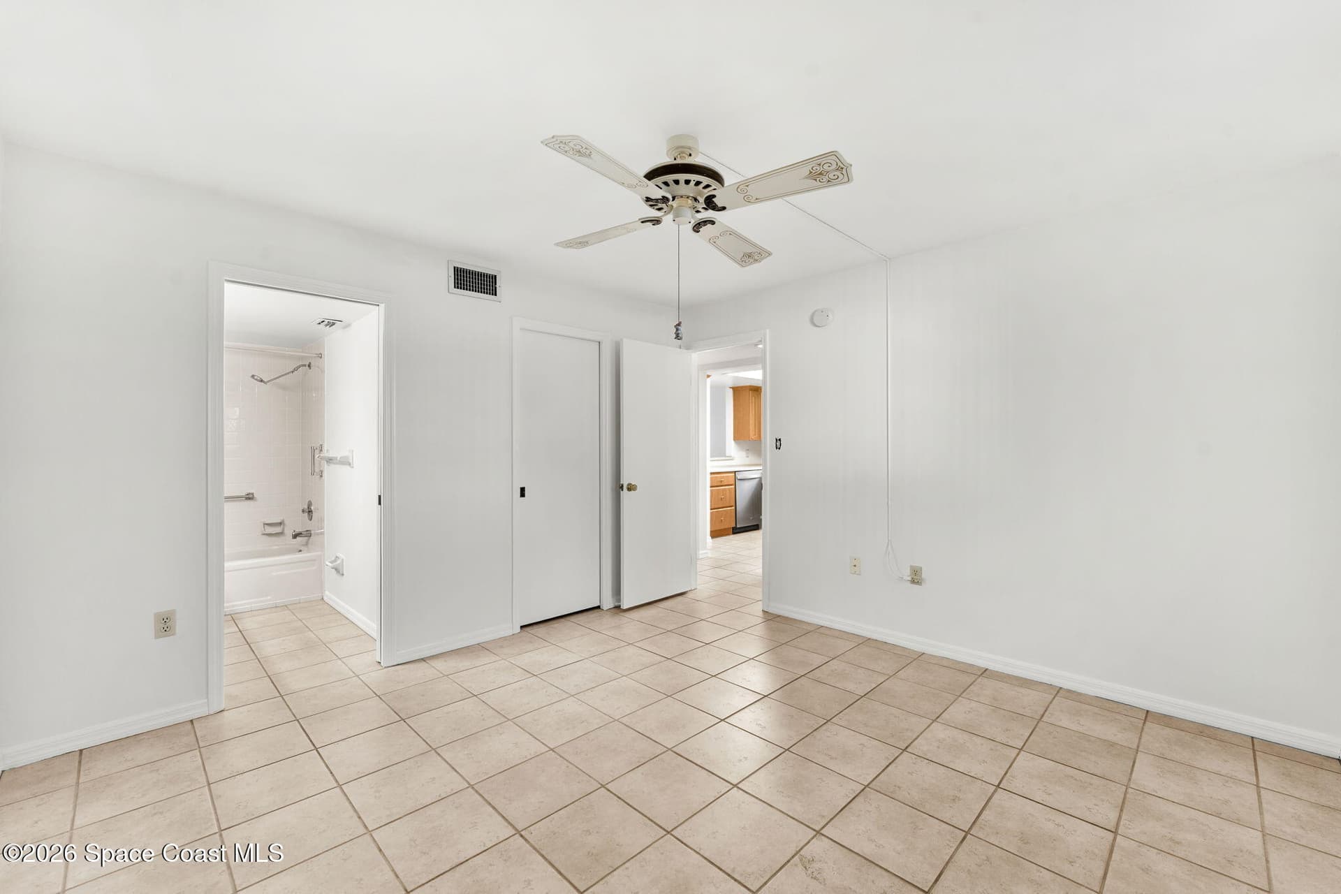 190 Escambia Lane 204 photo 22