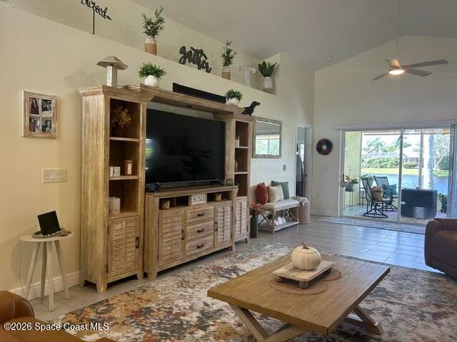 2572 Addington Circle photo 11