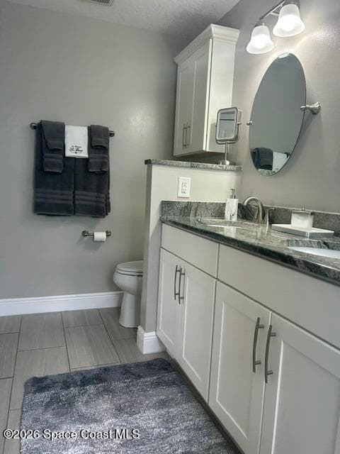 2572 Addington Circle photo 25