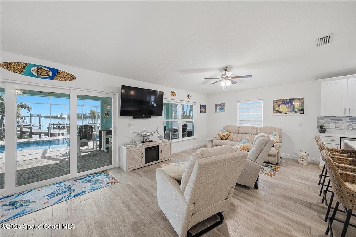 6025 S Highway 1 photo 14