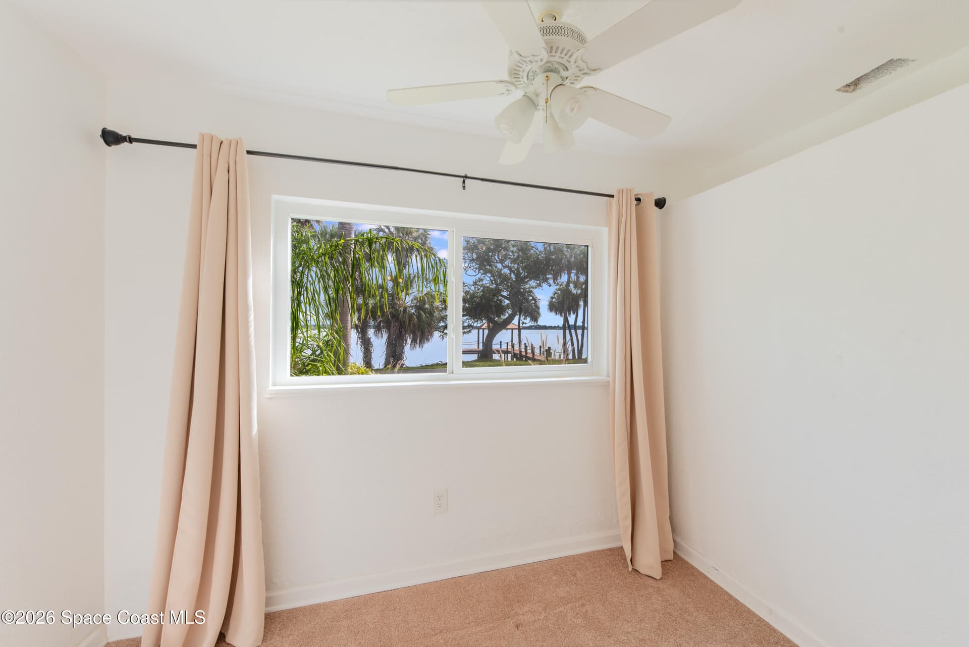 555 Rockledge Drive photo 24
