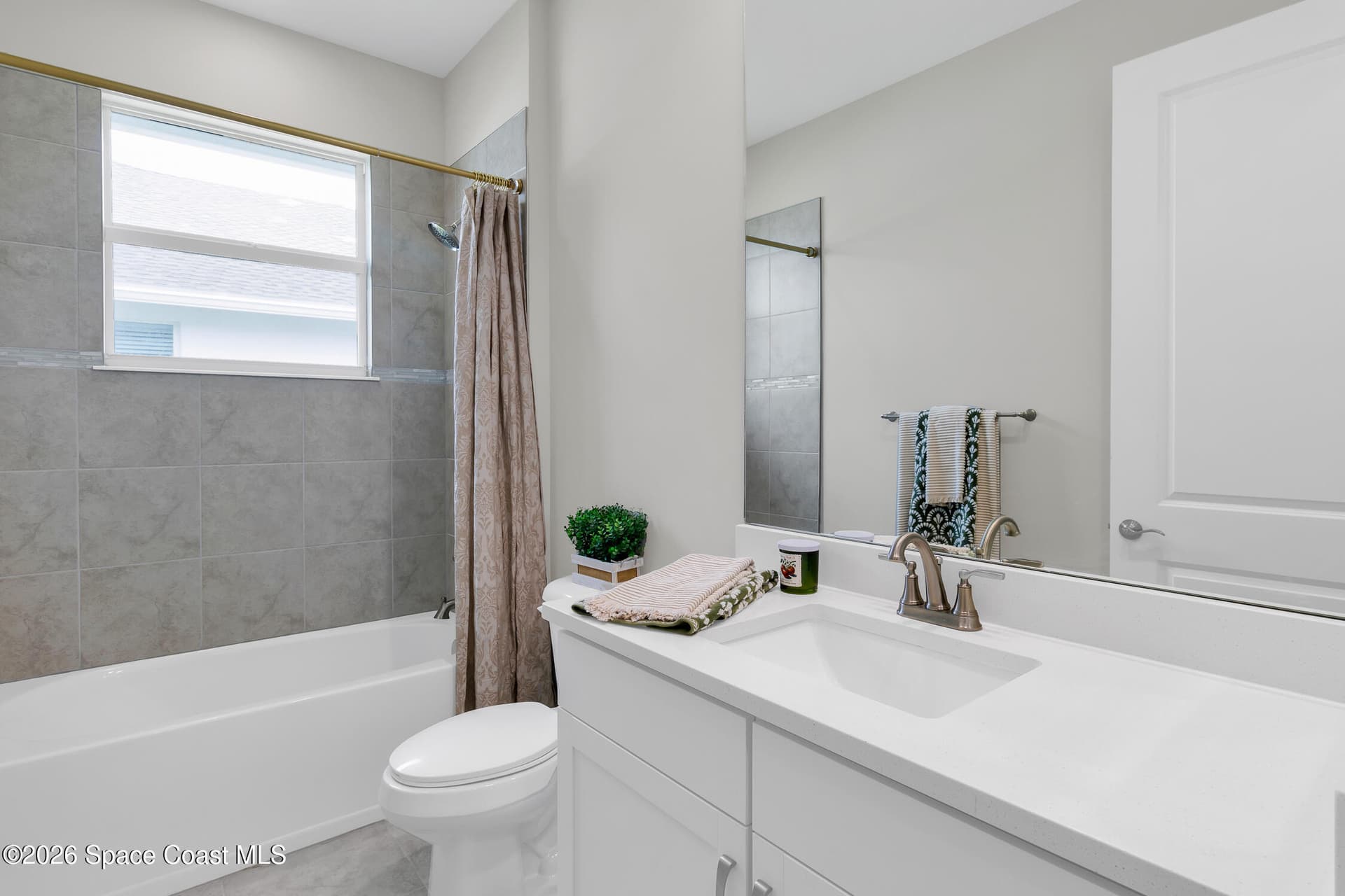 6405 High Pointe Way photo 23