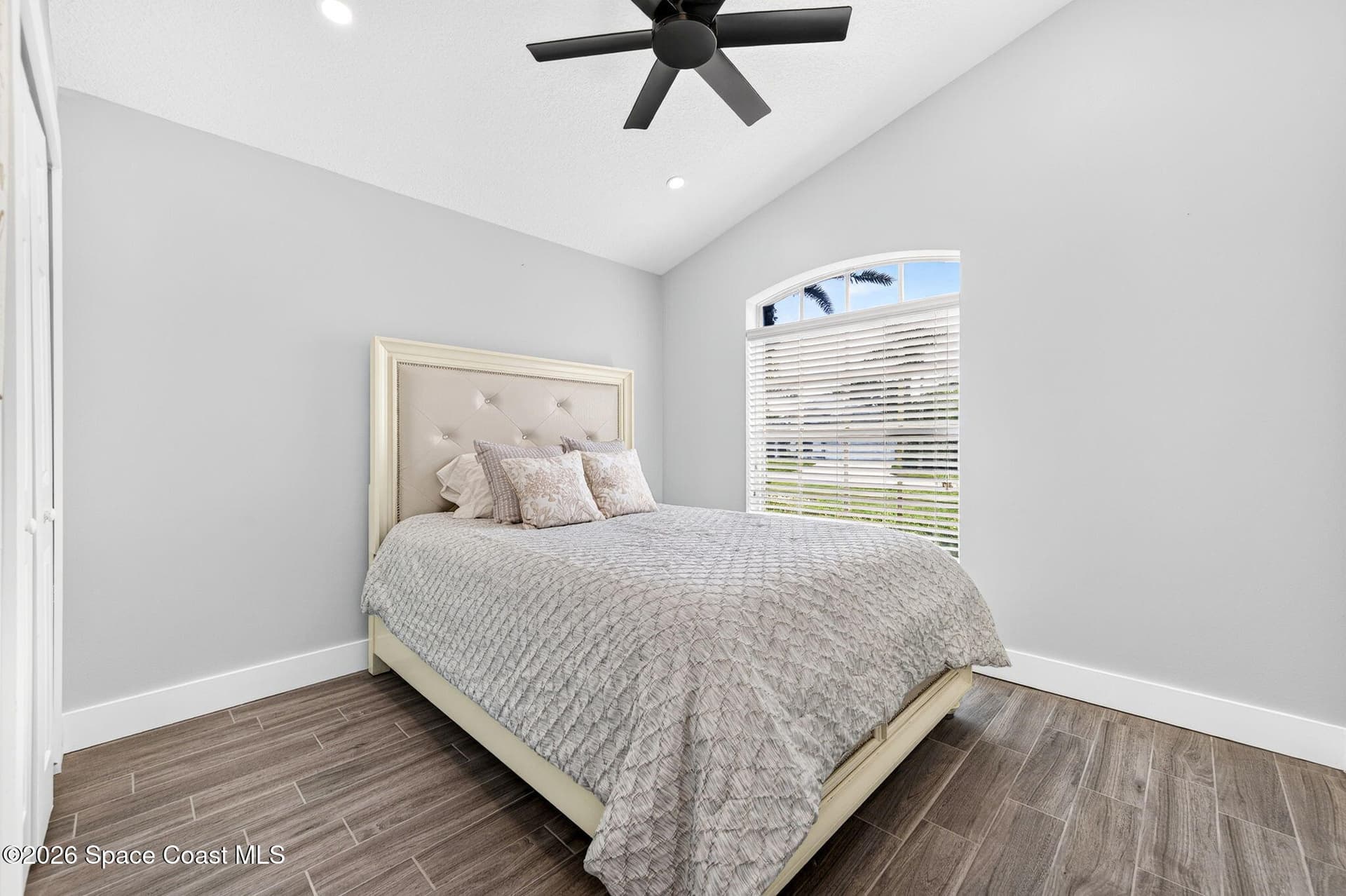 2453 Addington Circle photo 12