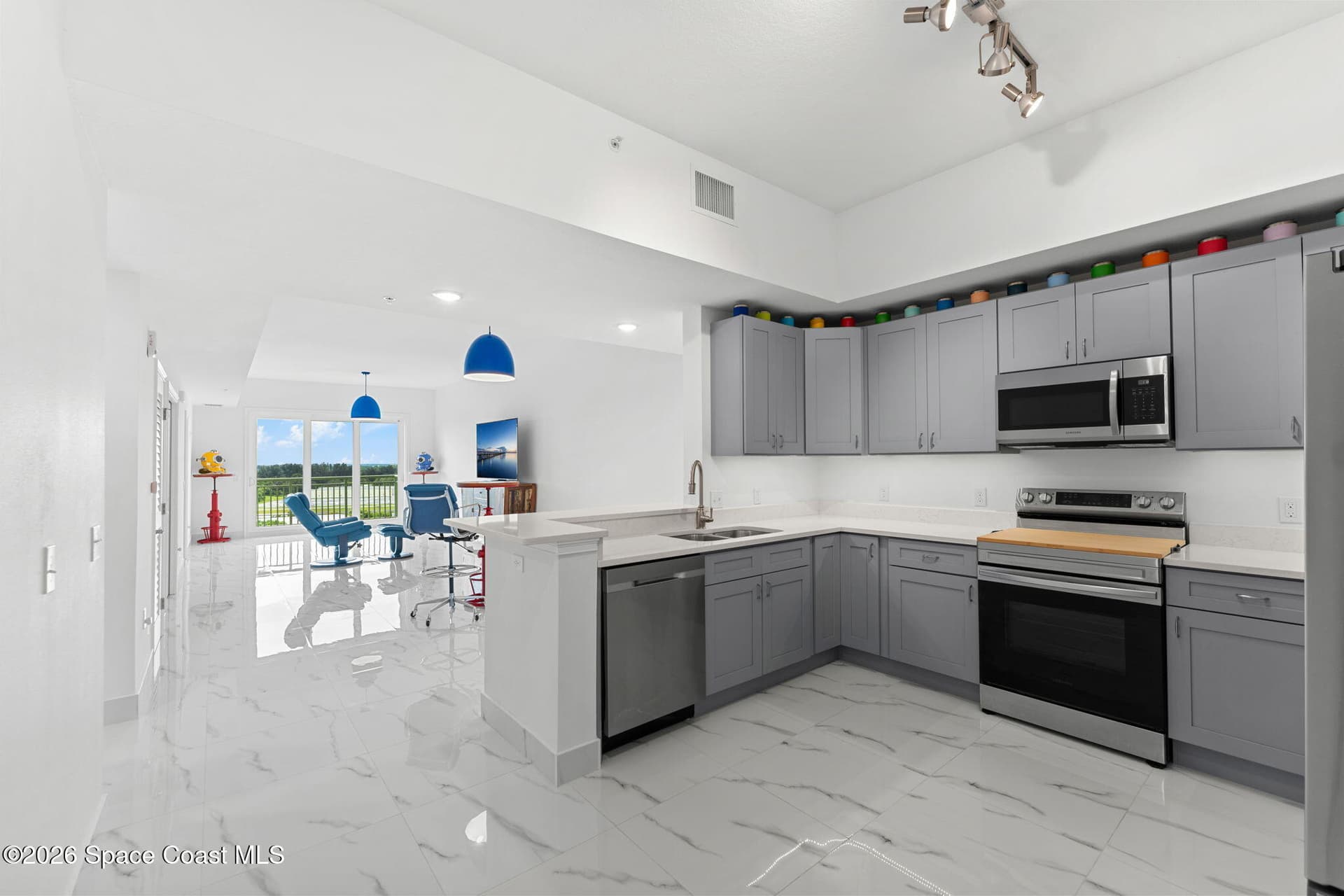735 Pilot Lane 1012 photo 13