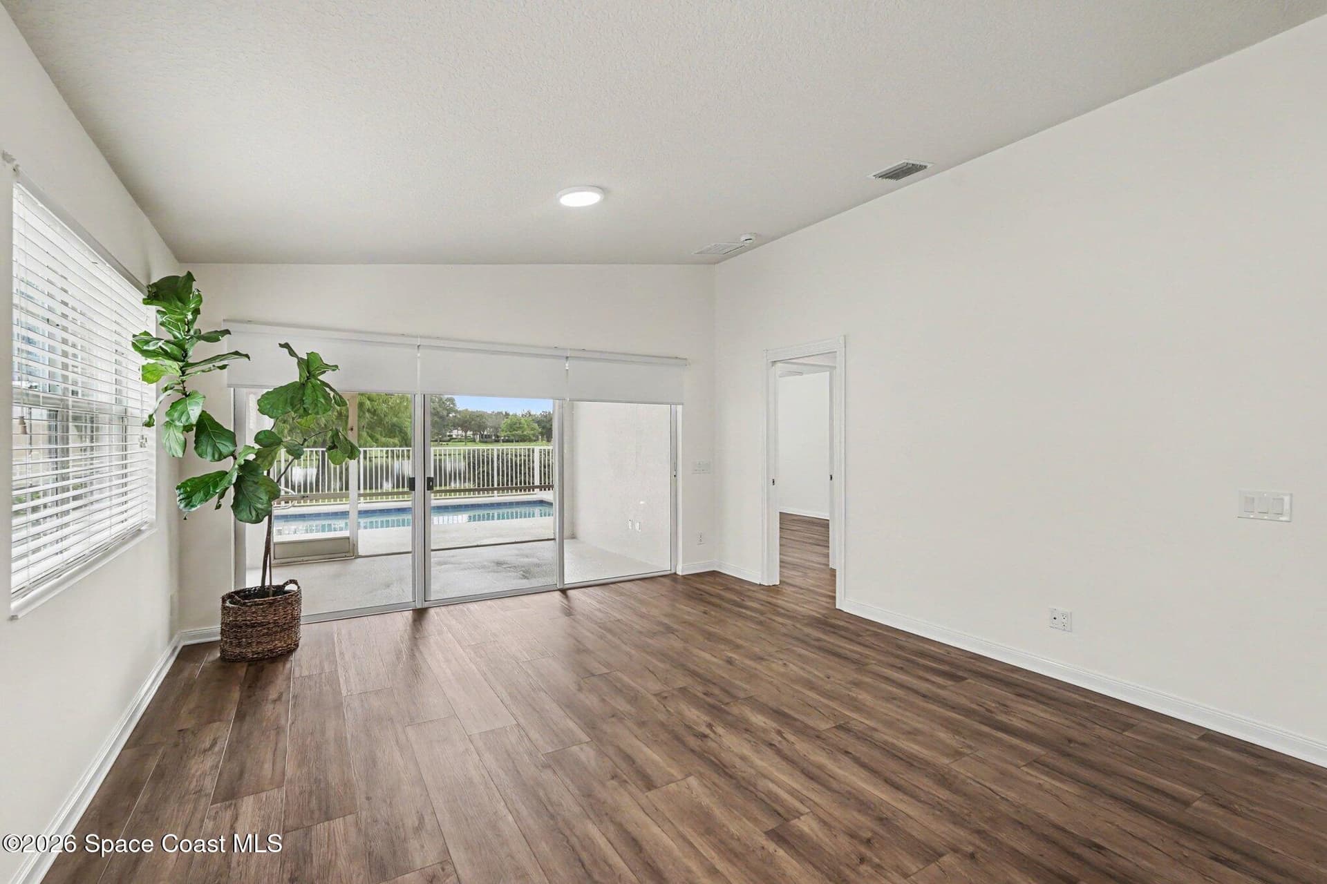 3460 Leclaire Lane SE photo 12