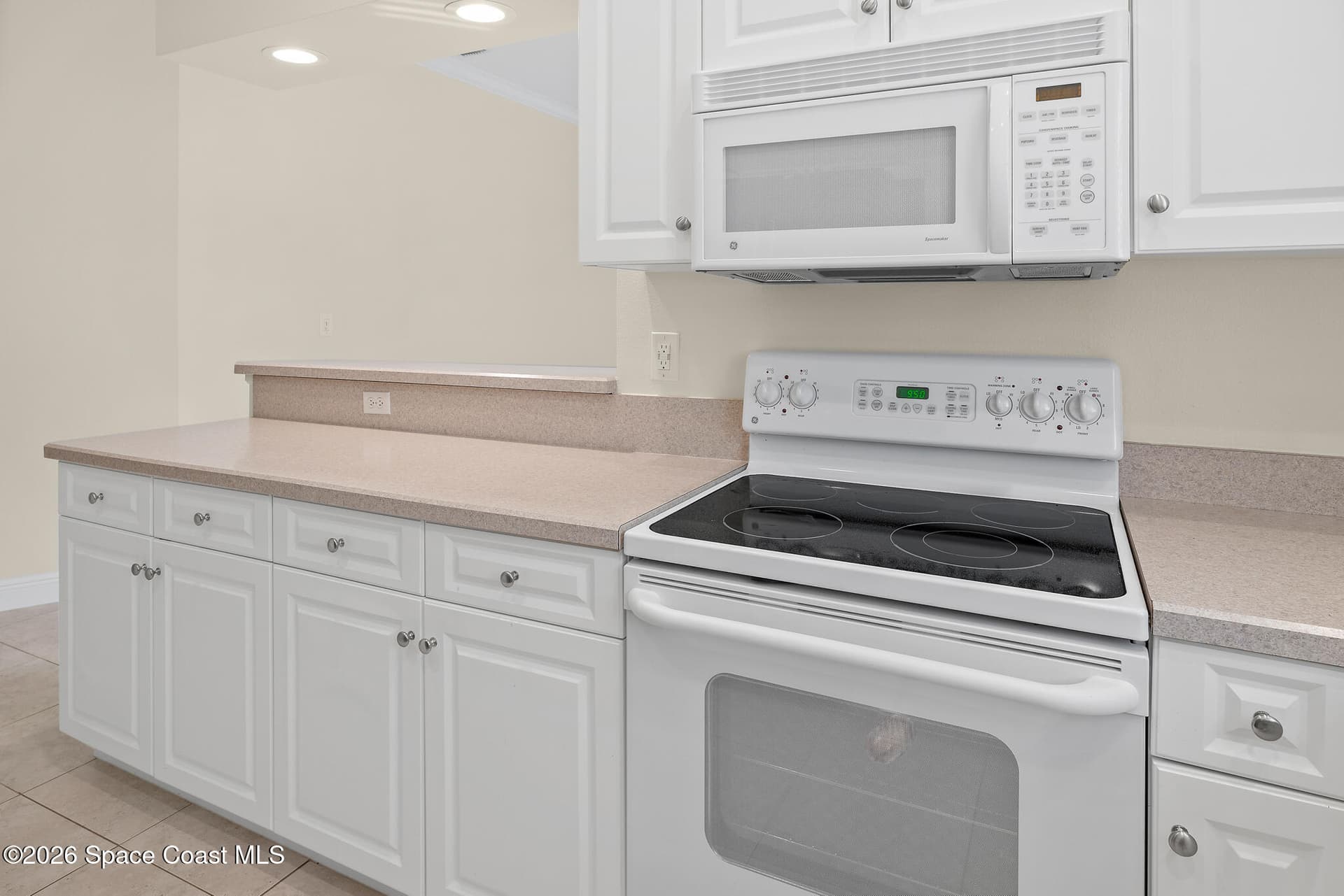 4381 Timothy Drive photo 11
