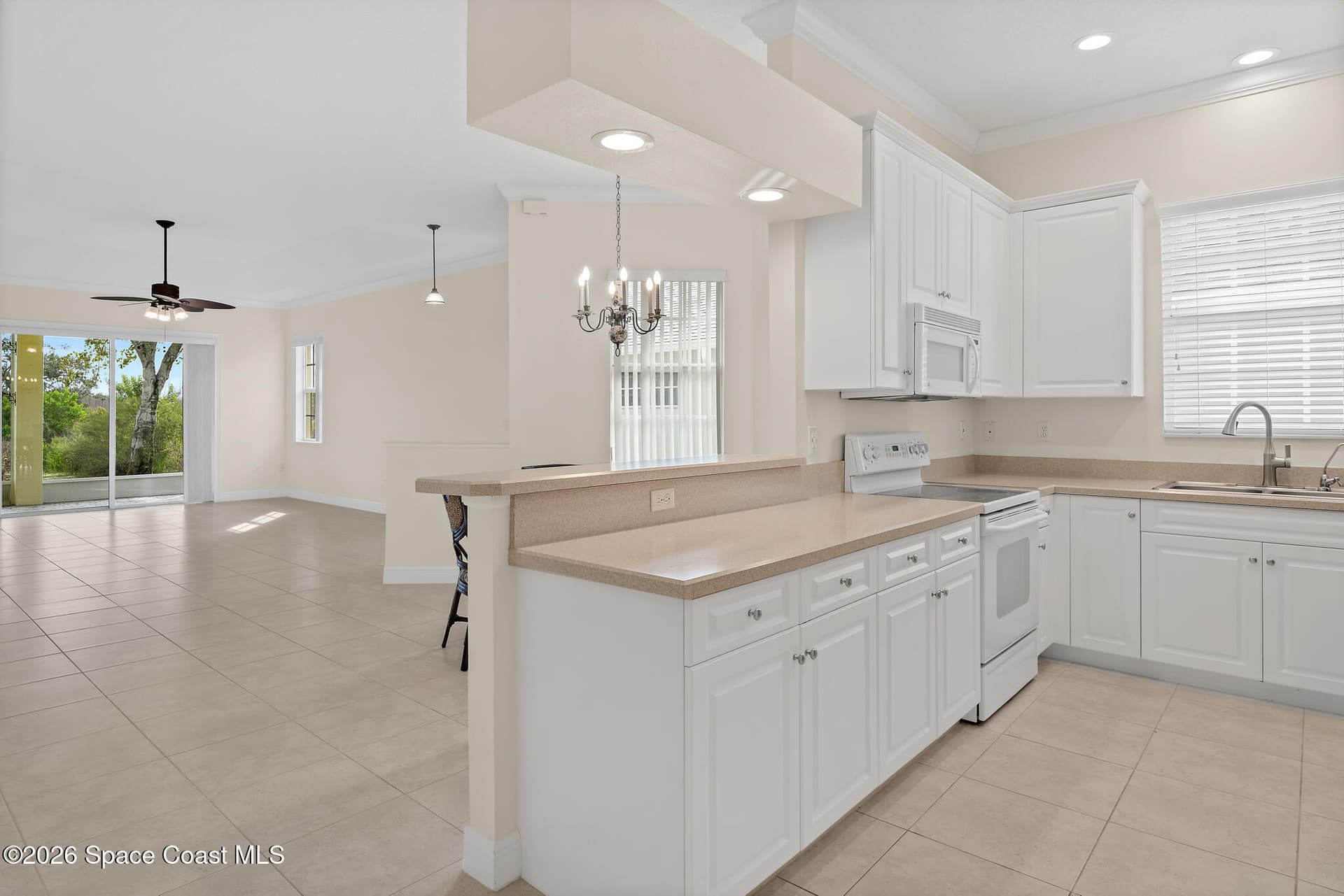 4381 Timothy Drive photo 10