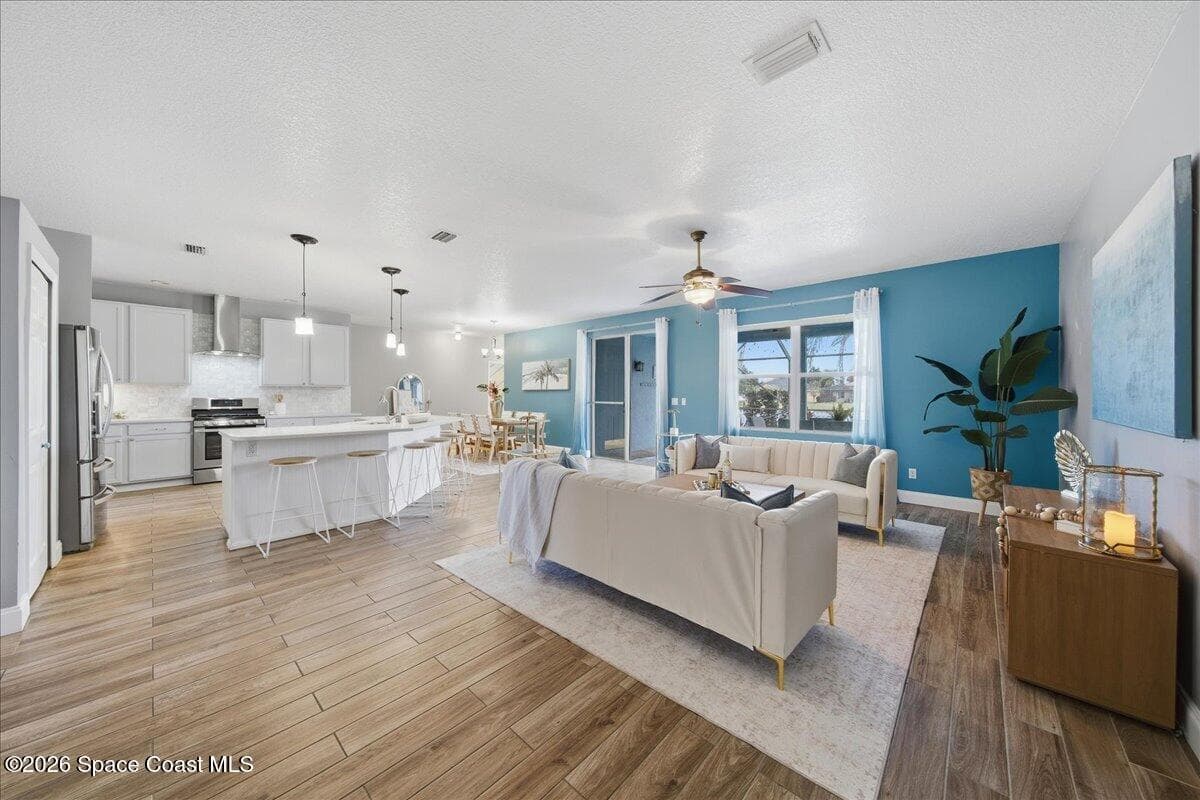 4185 Fenrose Circle photo 9