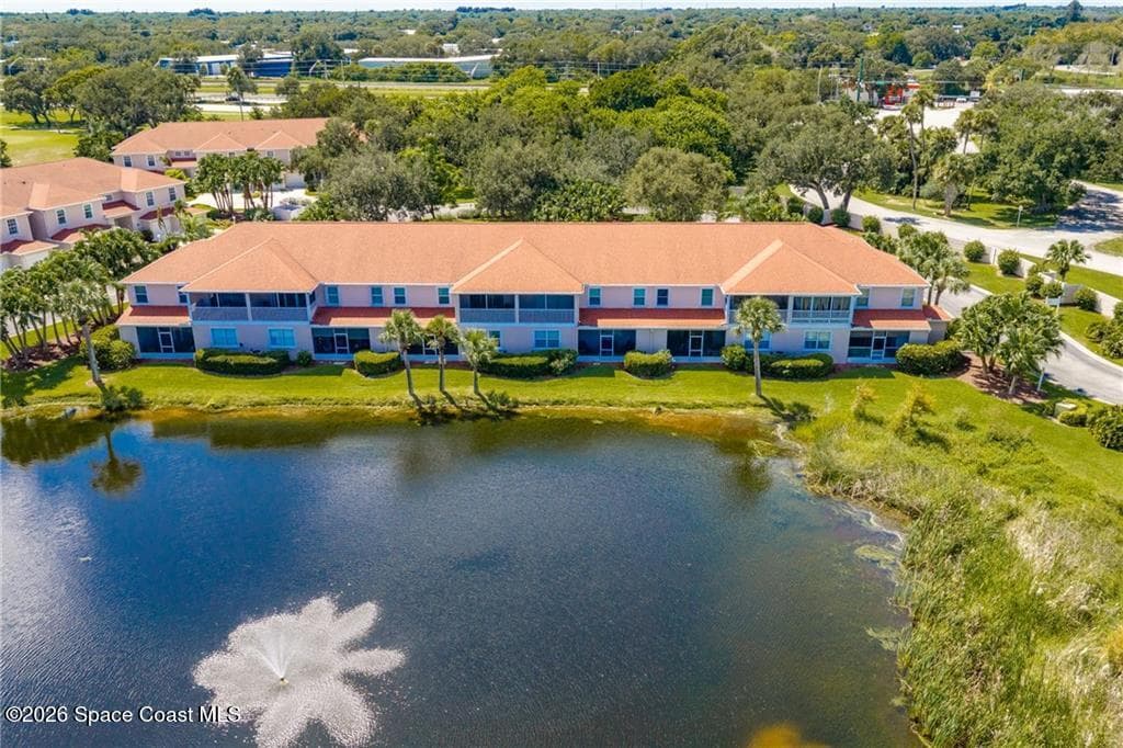 200 Grand Royale Circle 104 photo 12
