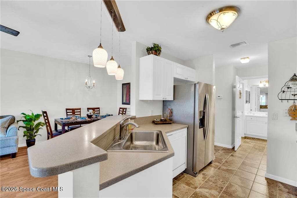 200 Grand Royale Circle 104 photo 20
