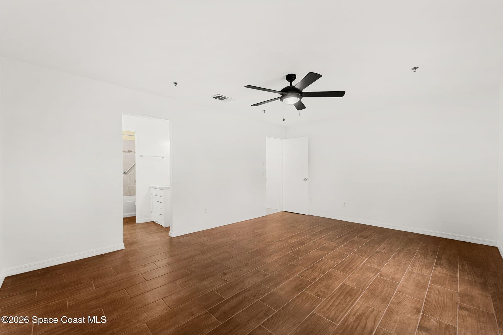 7808 Shadowood Drive 802 photo 12
