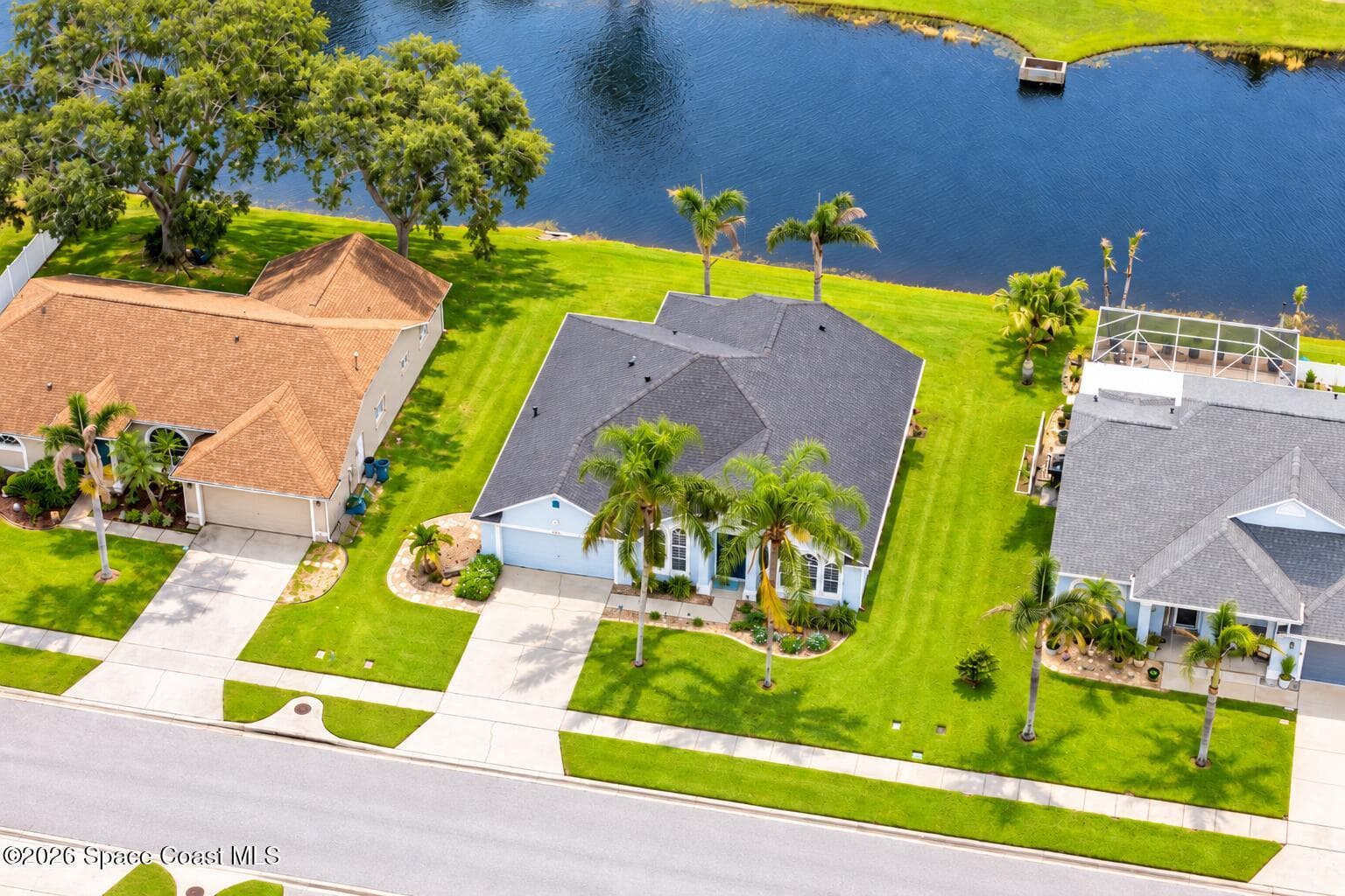 1023 Pelican Lane photo 3