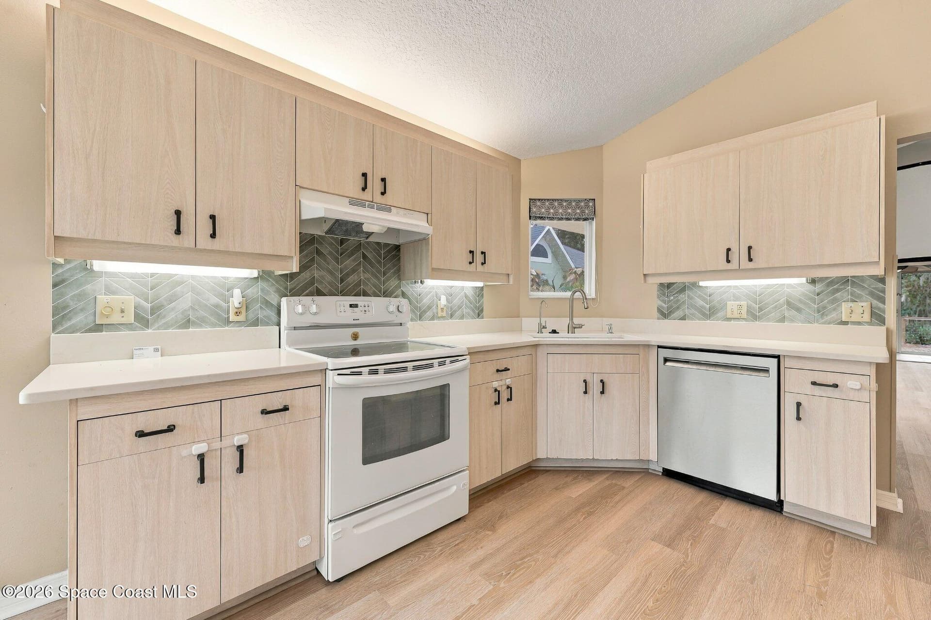 2825 La Cita Lane photo 12