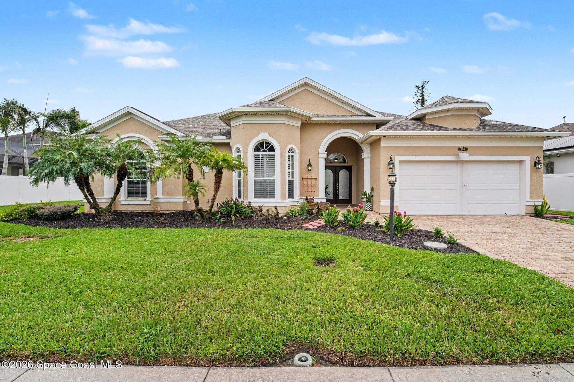 289 Pebble Hill Way photo 2