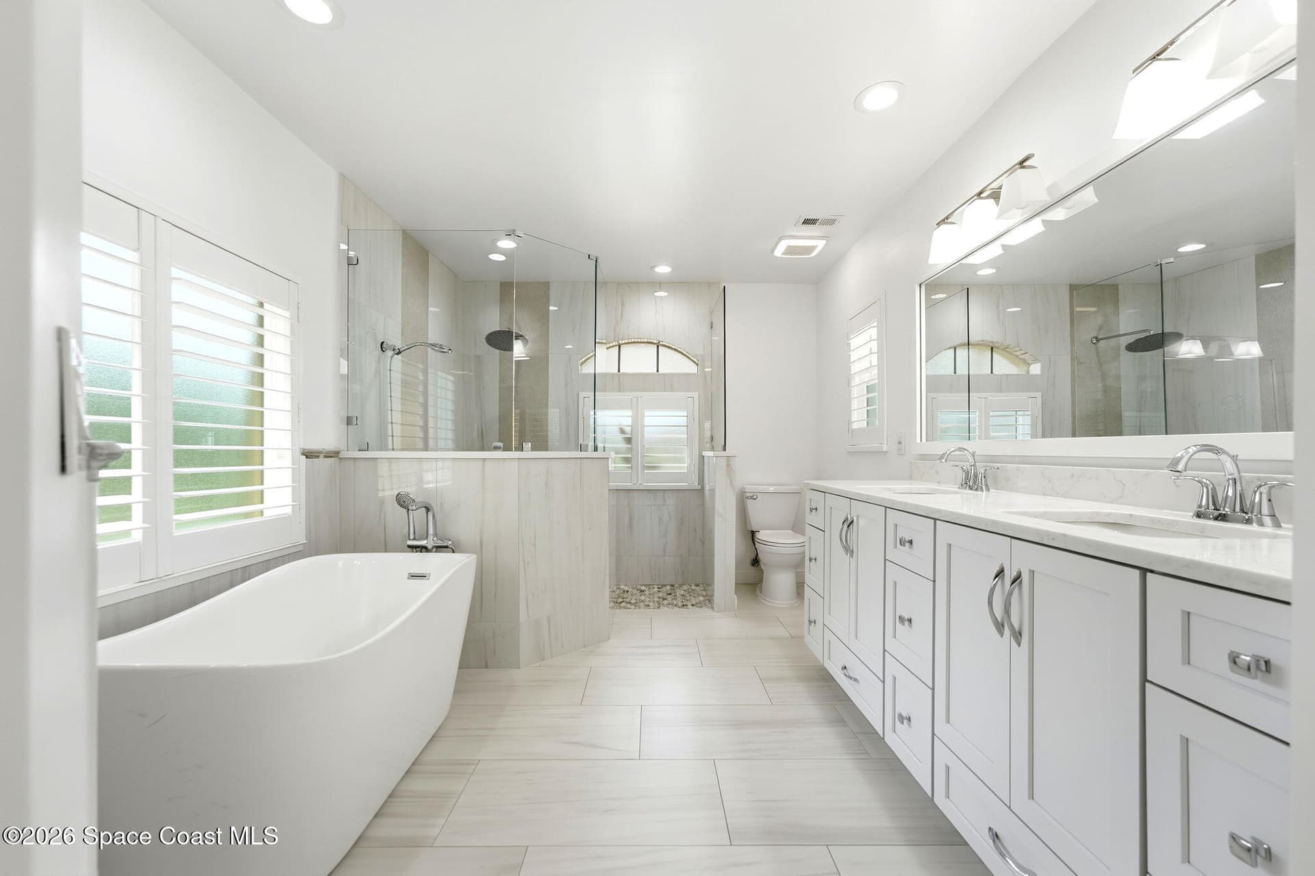 241 Waterside Drive photo 13