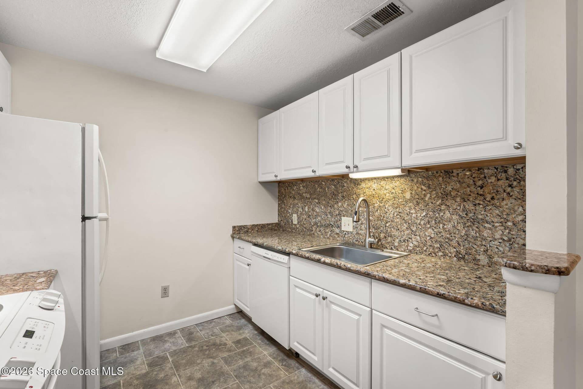 225 S Tropical Trail 610 photo 20