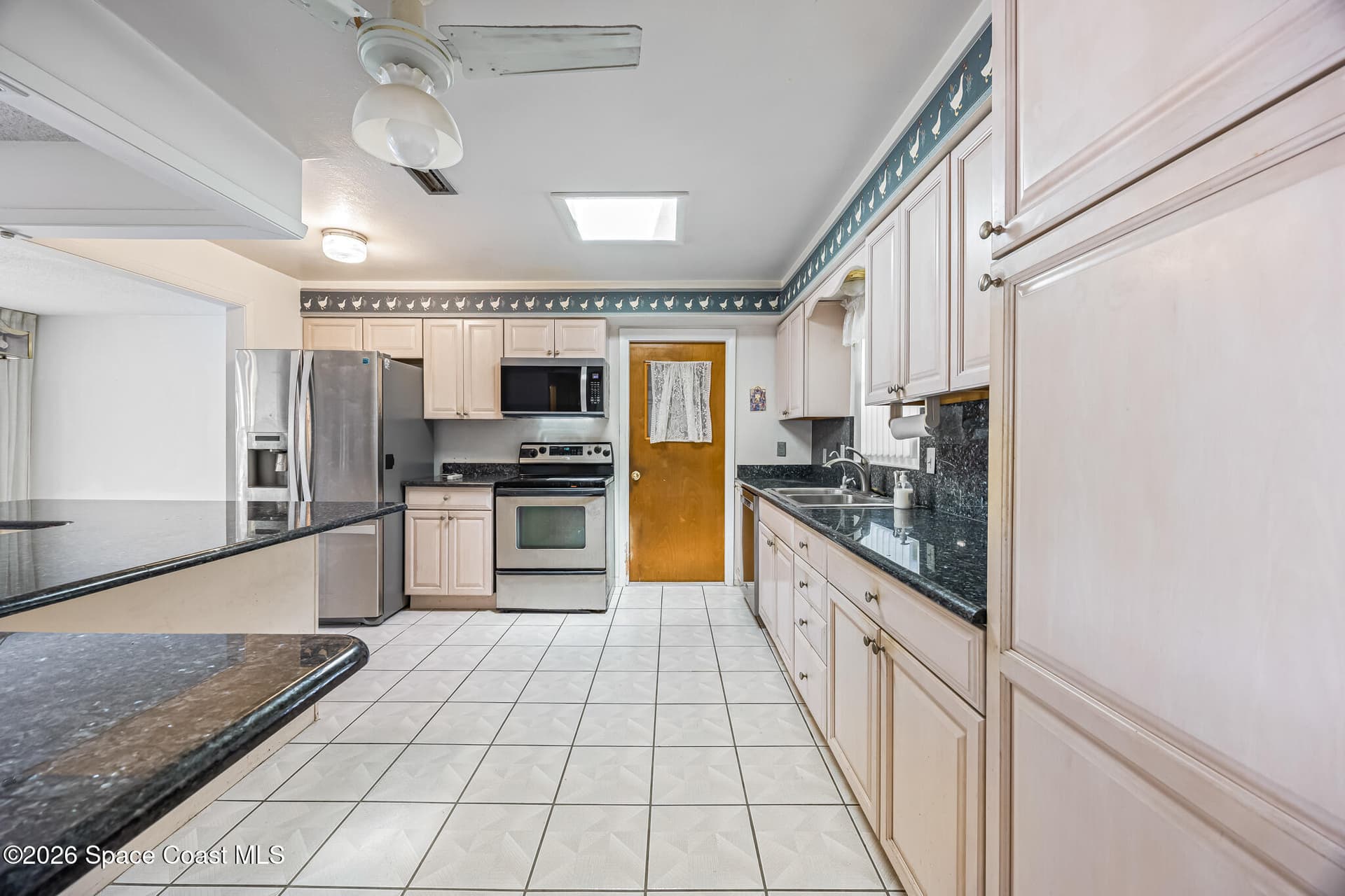 905 Richland Avenue photo 14