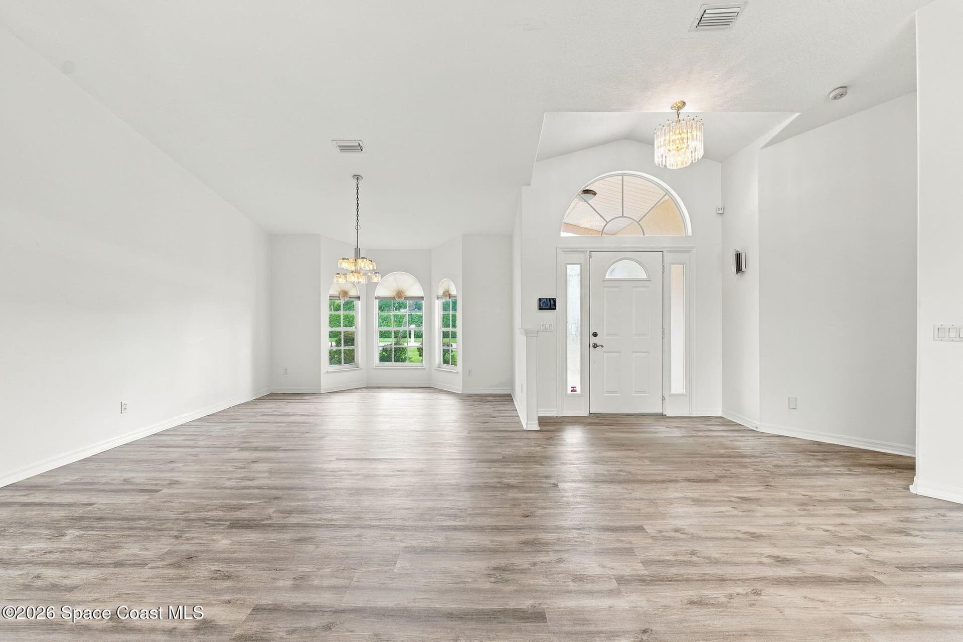 995 Wildwood Drive photo 6