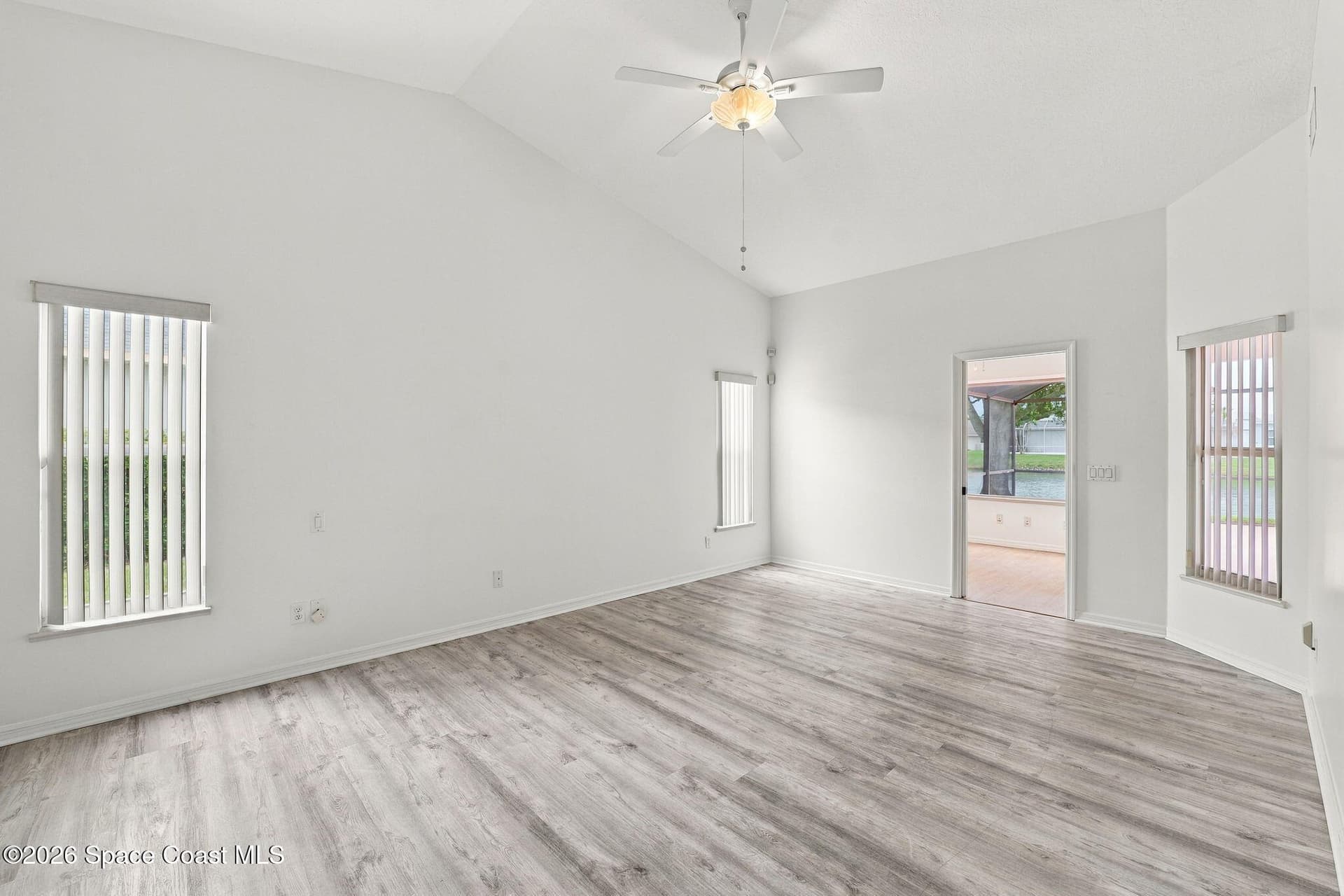 995 Wildwood Drive photo 18